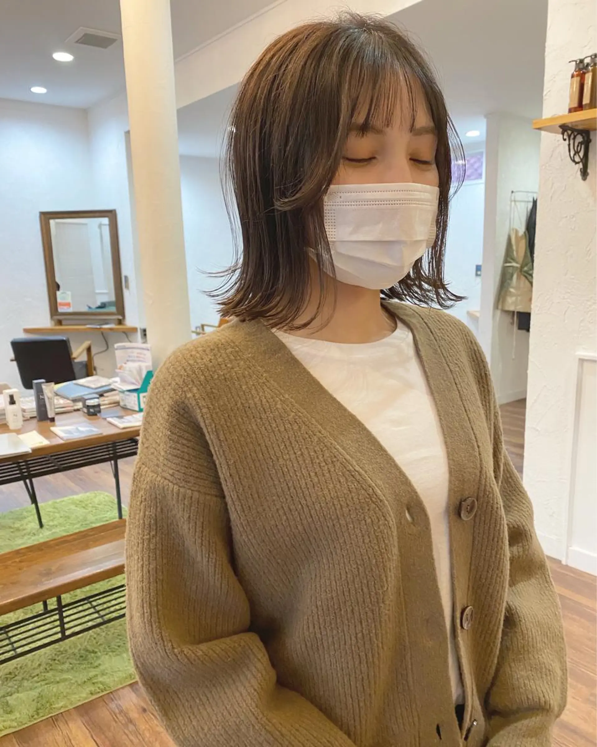 ミディアム カラー 切りっぱなしボブ ボブ 韓国風ヘア カット ヘアカラー トリートメント 江原 彩華のヘアスタイル