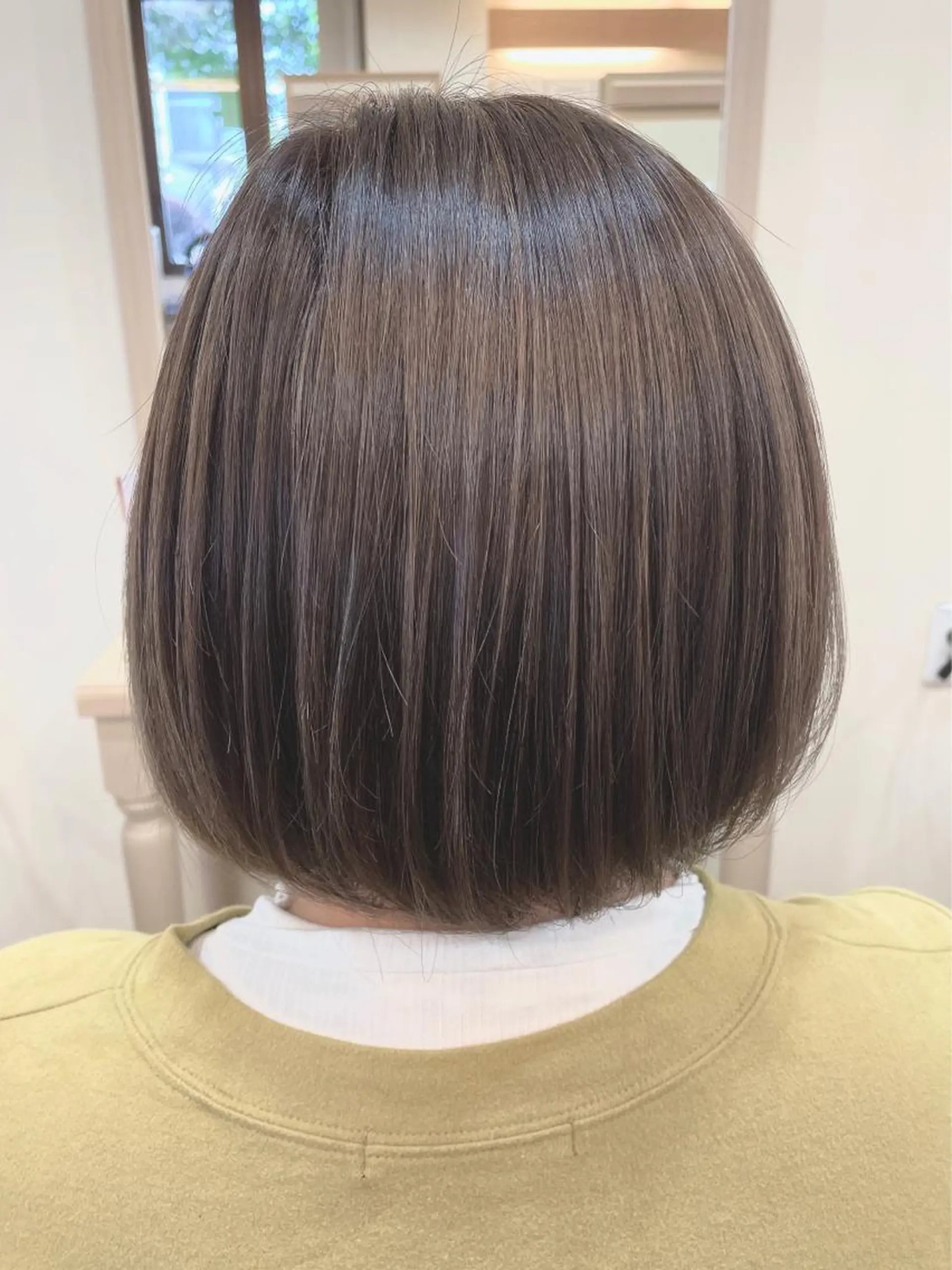 ショート カラー グレージュ ハイライトカラー ハイライト ヘアカラー トリートメント メンズパーマ🌀/ 中村郁未のヘアスタイル