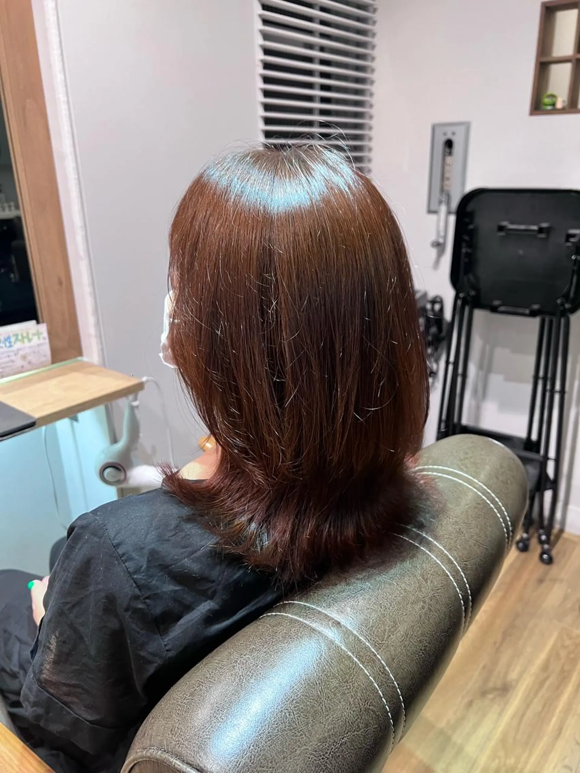 セミロング カラー ツキダテ ユイのヘアスタイル