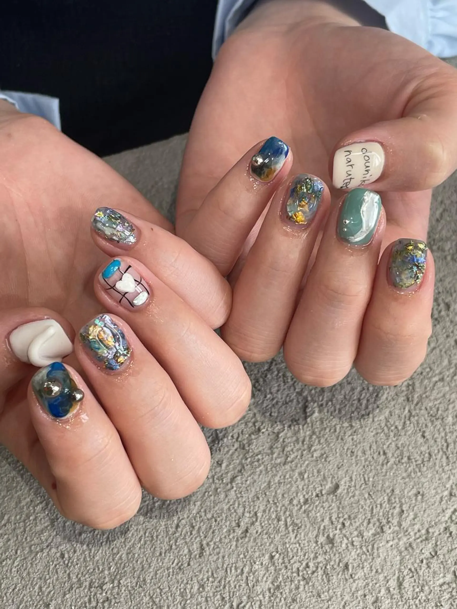 ショート m kaori𓃟のネイルデザイン