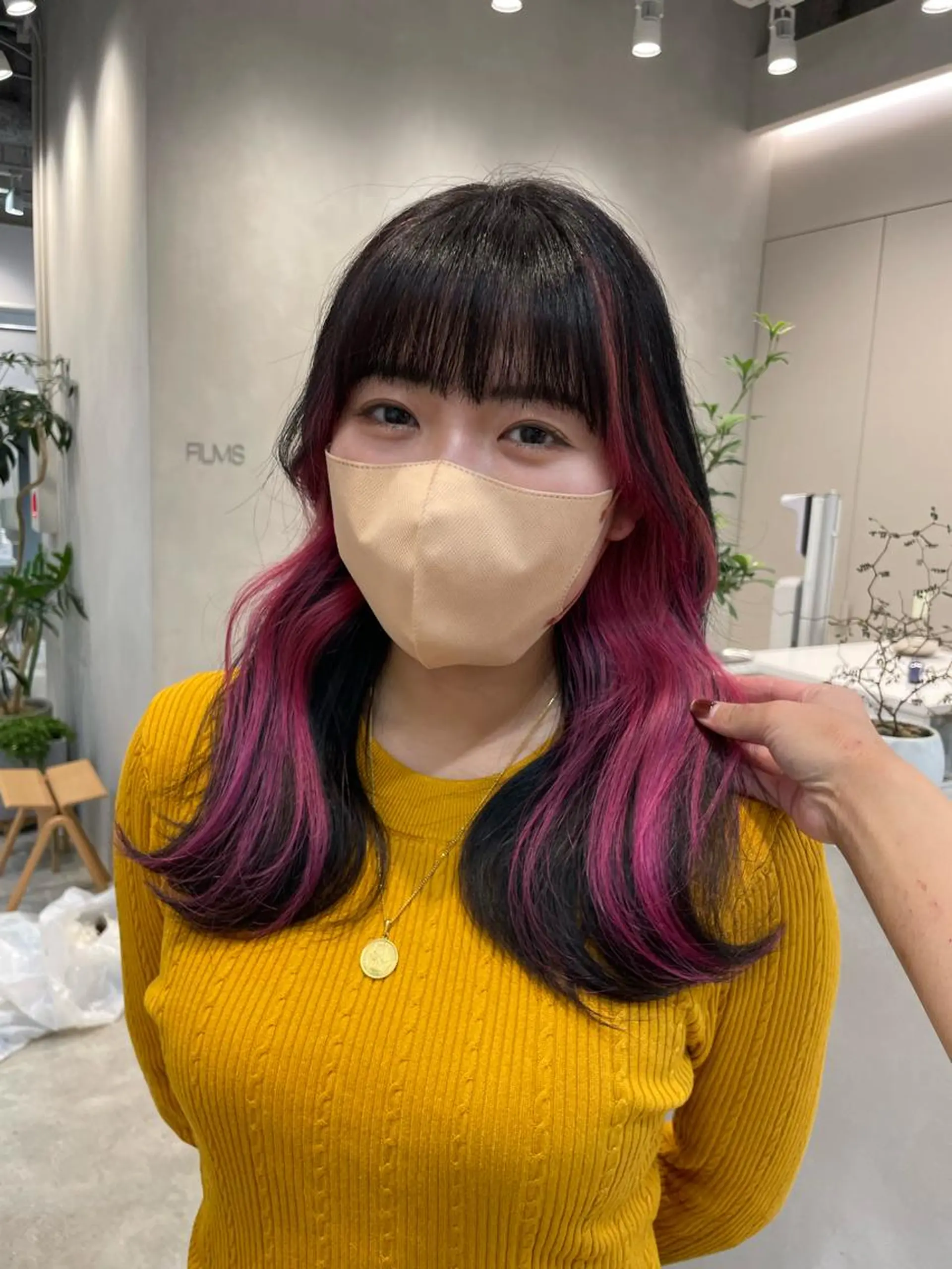 カラー インナーカラー レイヤーカット Kinoのヘアスタイル