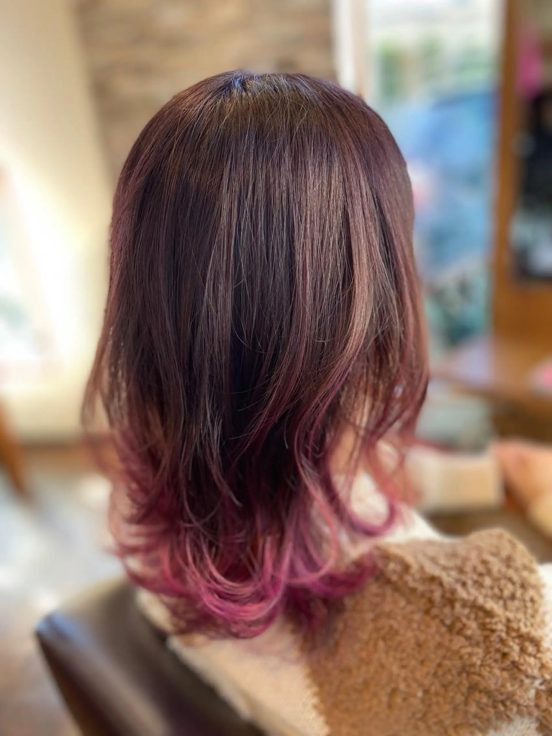 ミディアム カラー 三浦 健太郎のヘアスタイル