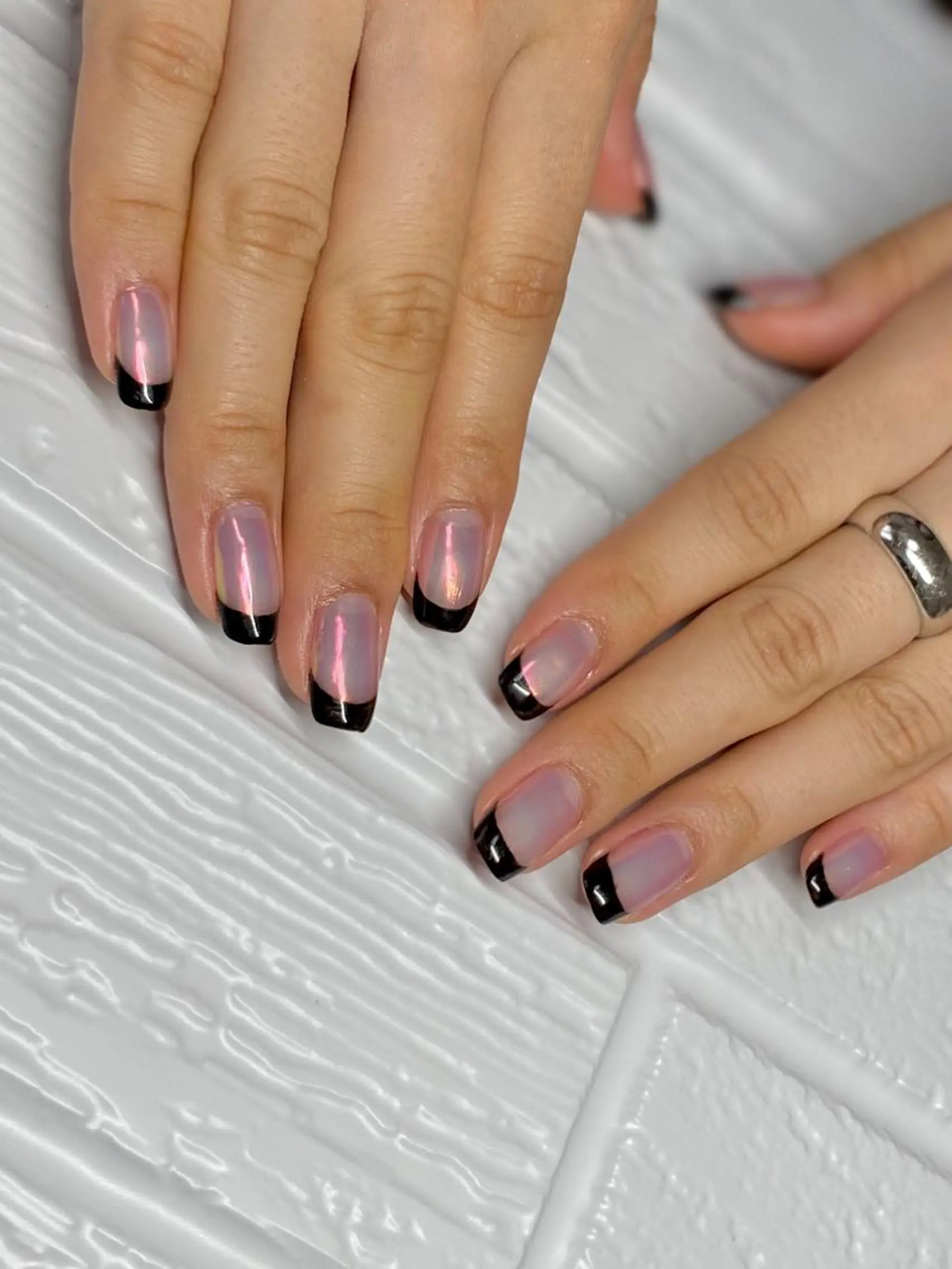 ネイル オーロラネイル フレンチネイル ハンドネイル akita kazumiのネイルデザイン