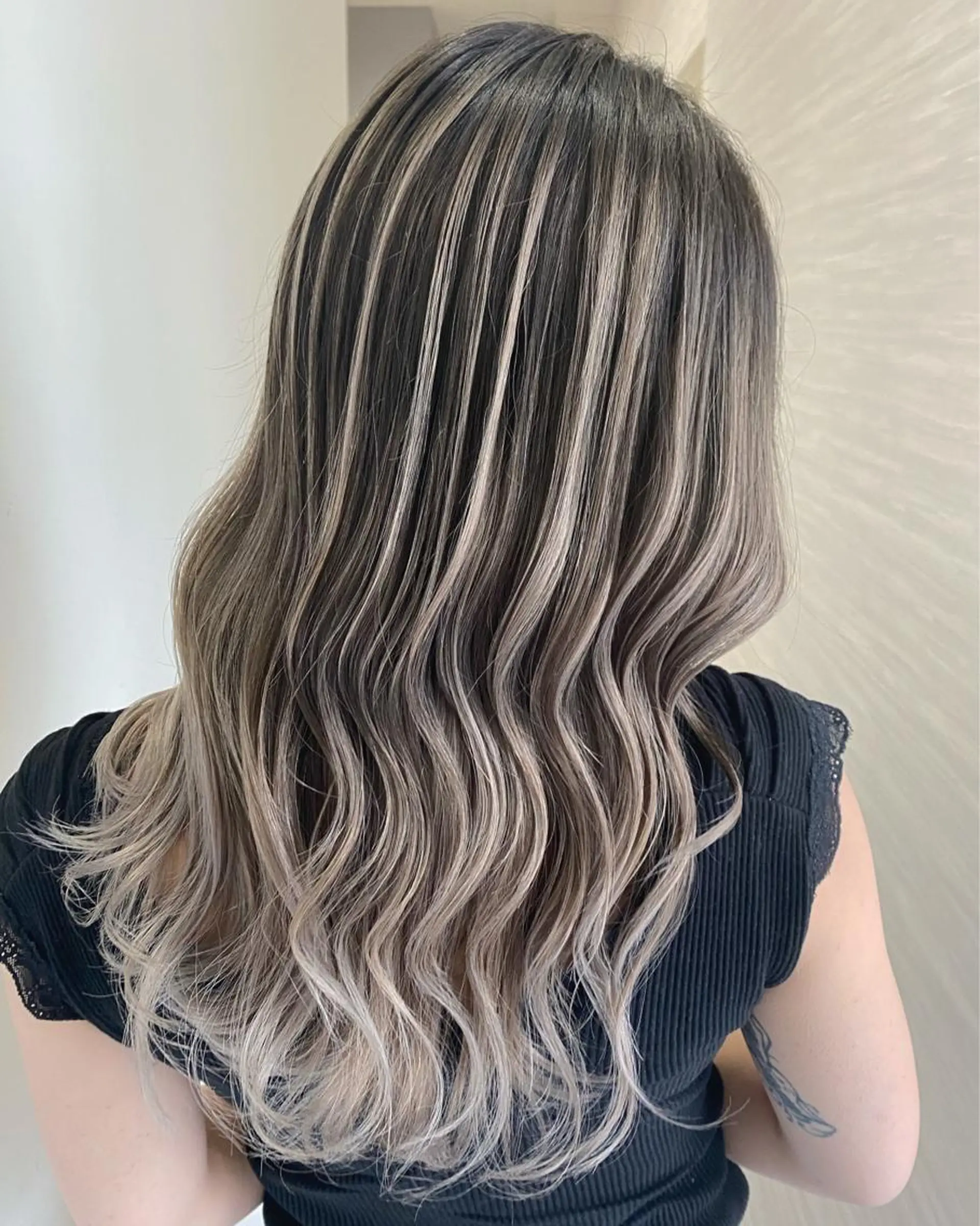 セミロング カラー ✨レイヤーカット✨ HIDEのヘアスタイル