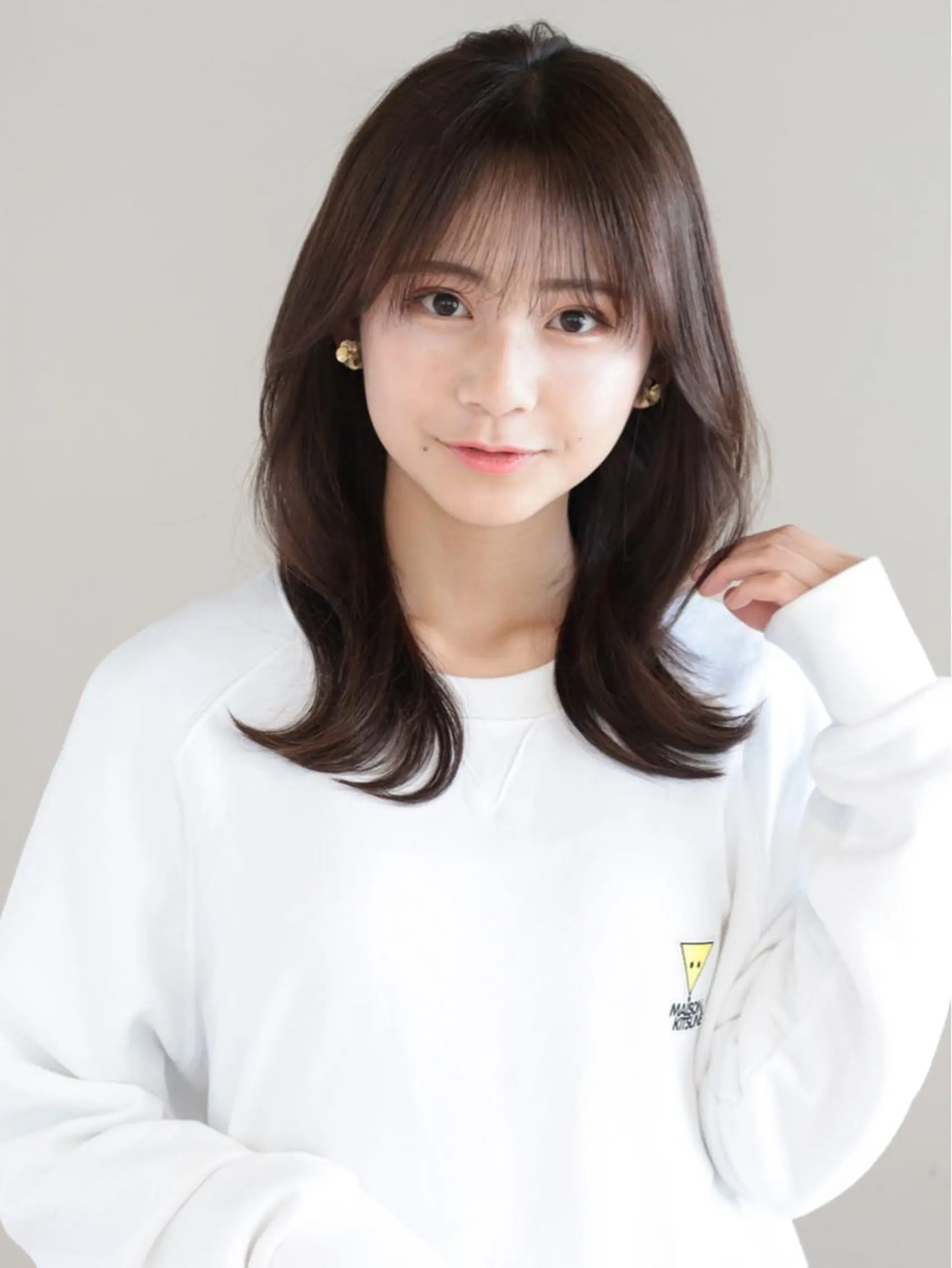 ミディアム カラー パーマ くびれヘア 韓国風ヘア 外ハネヘア AFLOAT TOKYOのヘアスタイル