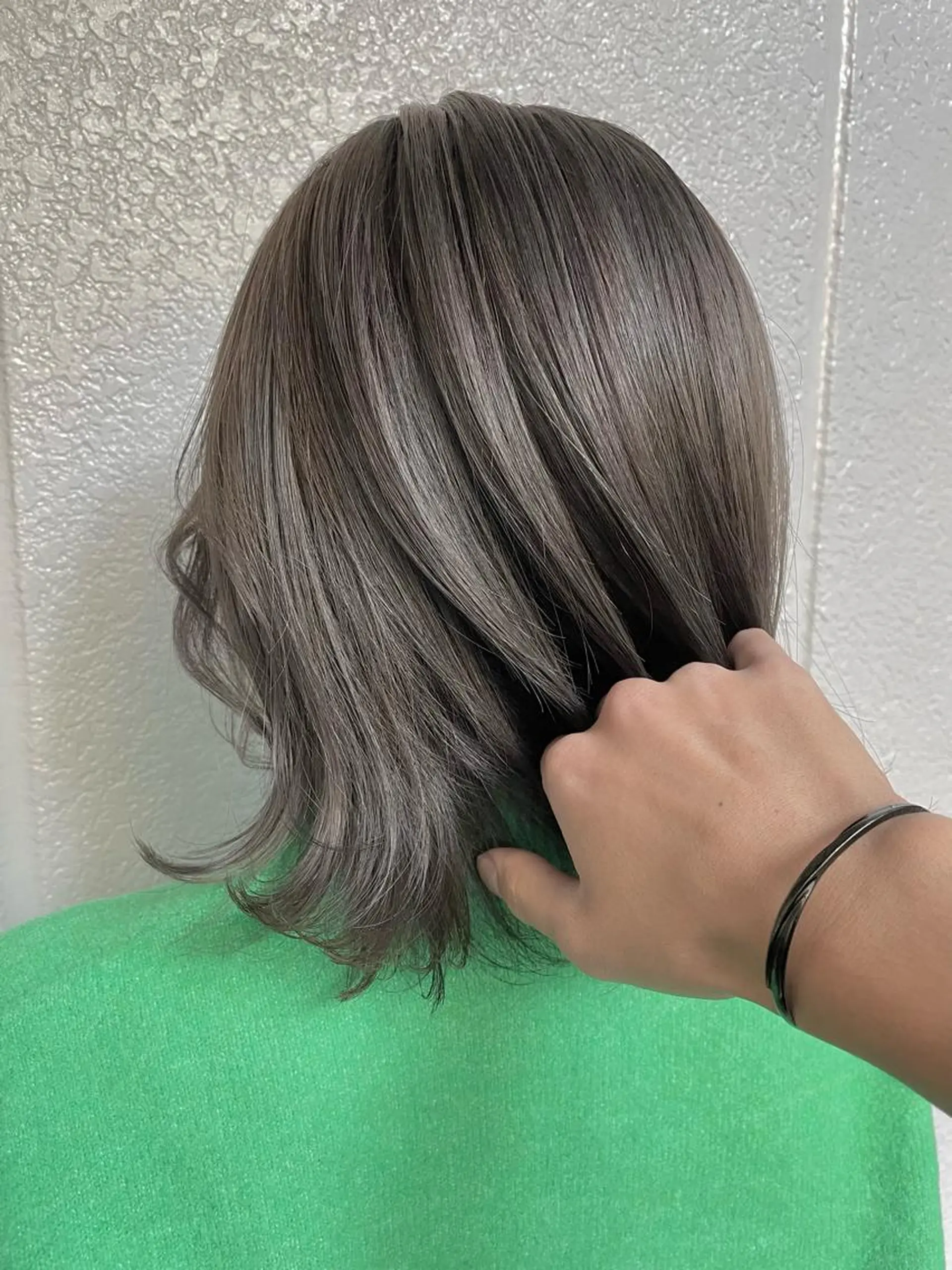 ミディアム メンズ メンズブリーチ 💎赤み消しカラー 特化型デザイナー💎のヘアスタイル