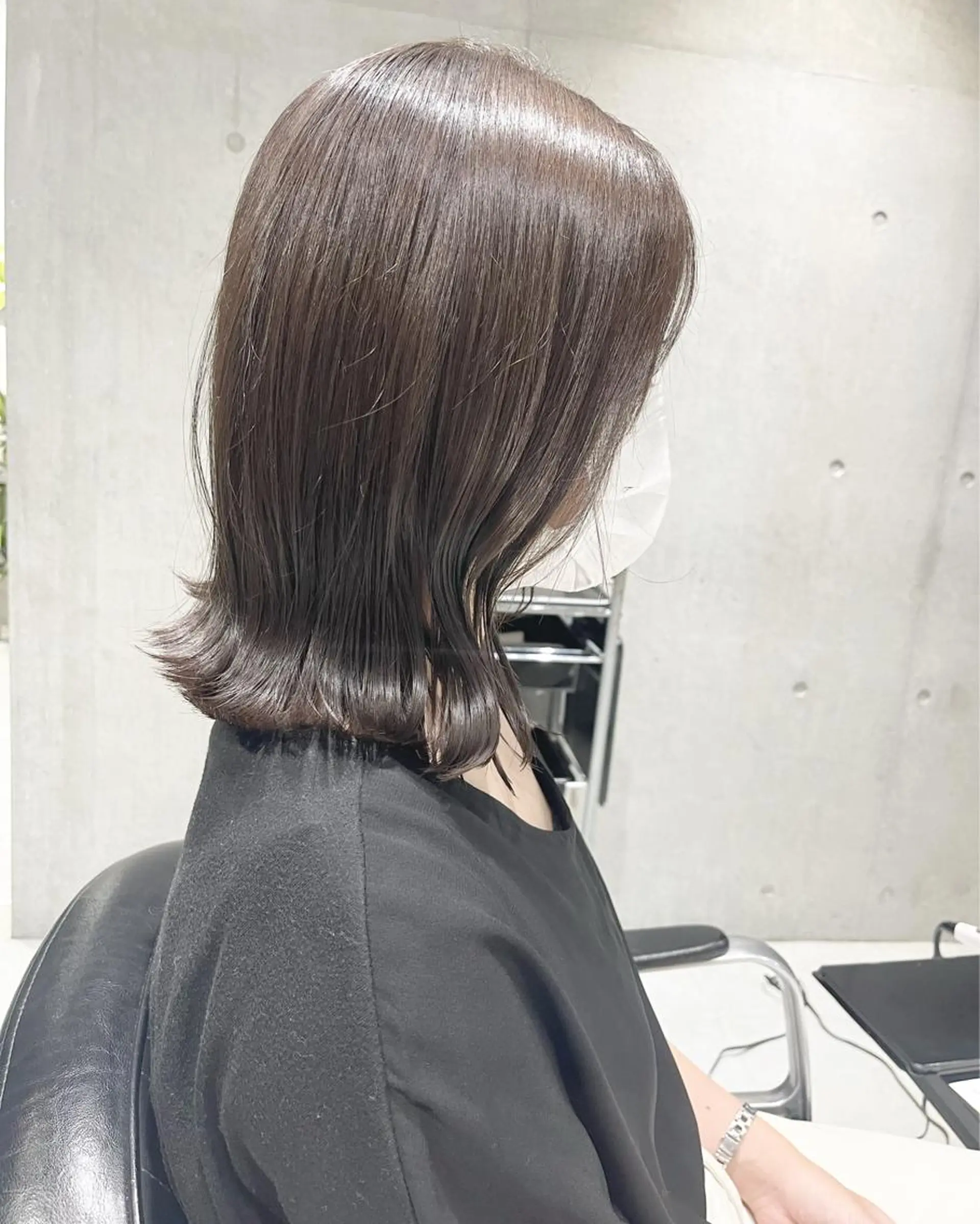 ミディアム カラー カット ヘアカラー トリートメント ヘッドスパ 透明感/オリーブ/ グレージュ/YUKAのヘアスタイル