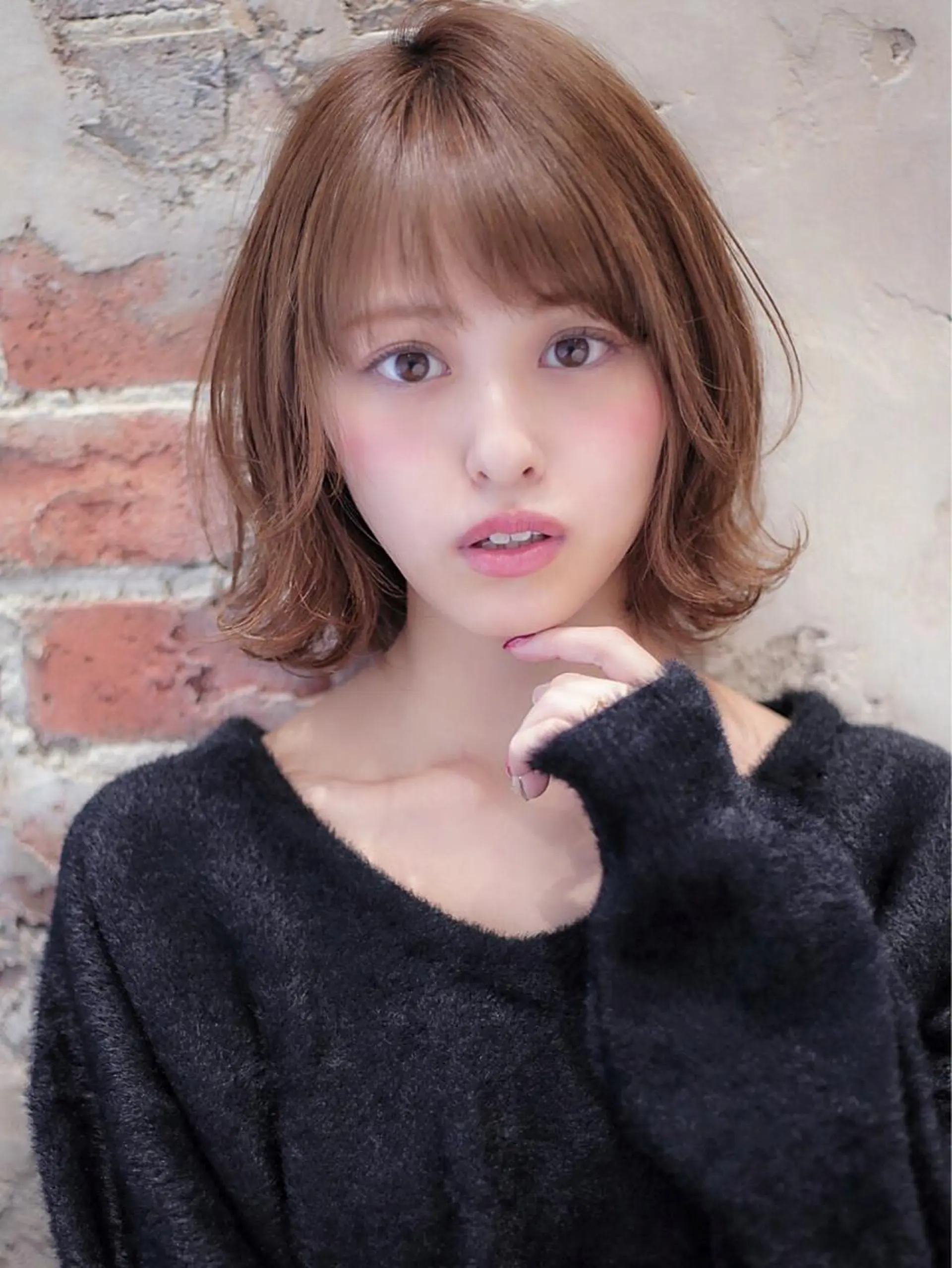 ショート カラー パーマ アッシュ ショートヘア 小顔カット 外ハネヘア ニュアンスパーマ Soleria 田中慎一のヘアスタイル