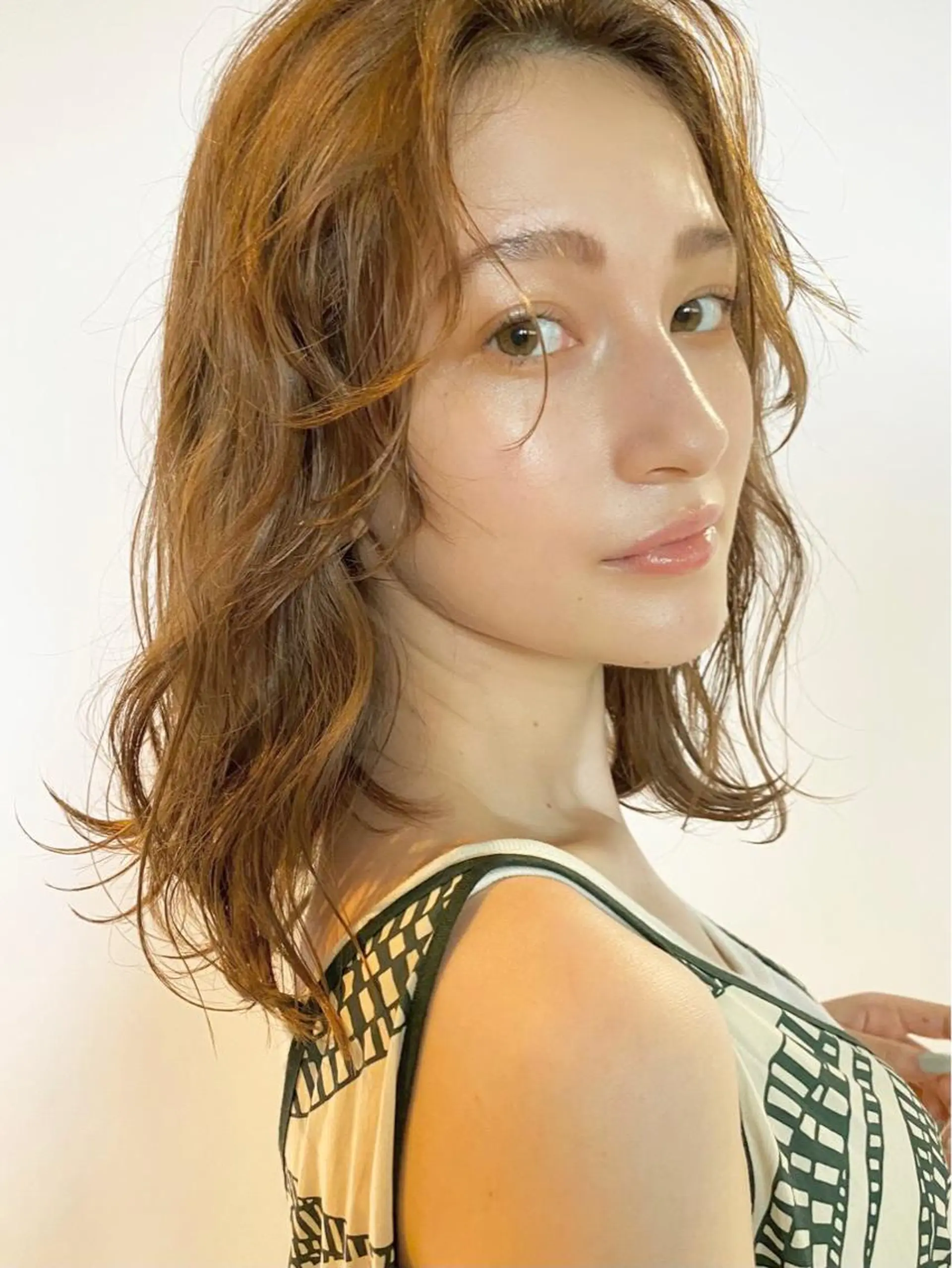 ミディアム 圧倒的な質感🧡 髪質改善/丸山晴菜のヘアスタイル