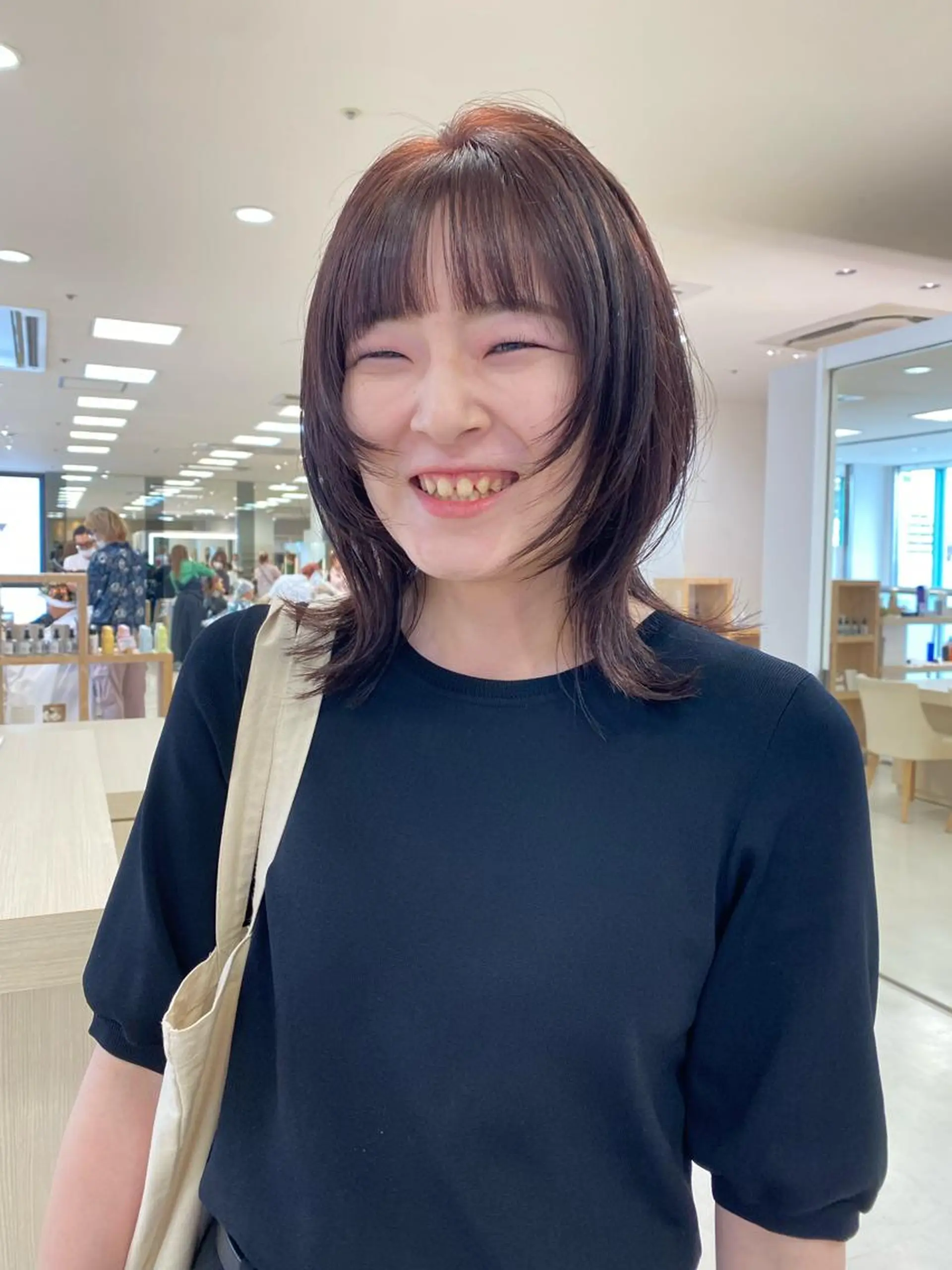 ミディアム カラー ミディアムレイヤー 黒髪 顔まわりレイヤー 韓国風ヘア レイヤーカット カット ヘアカラー トリートメント レイヤー/ウルフ🤎 mayo.のヘアスタイル