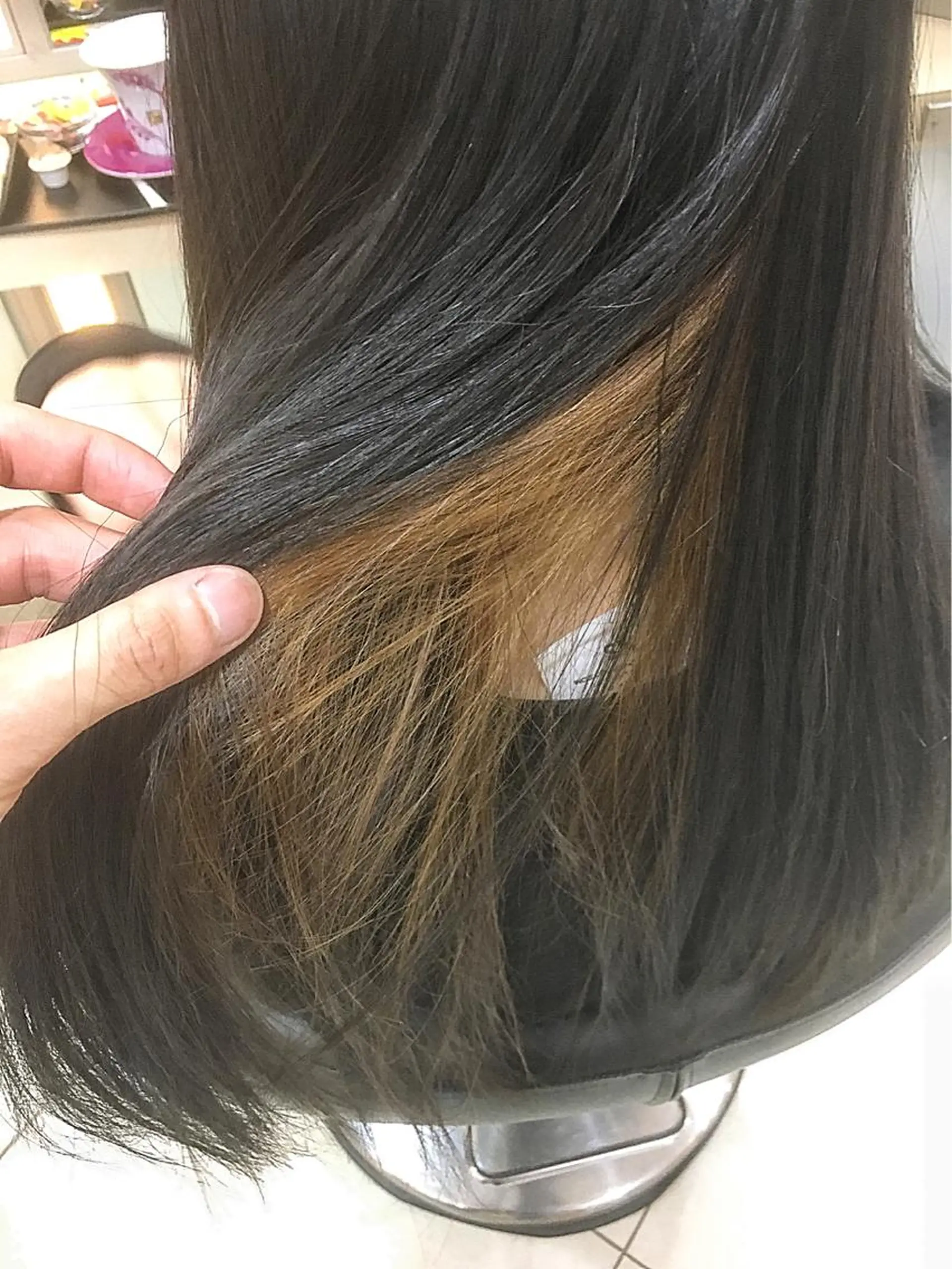 ロング カラー ブリーチ インナーカラー 永井 大希のヘアスタイル