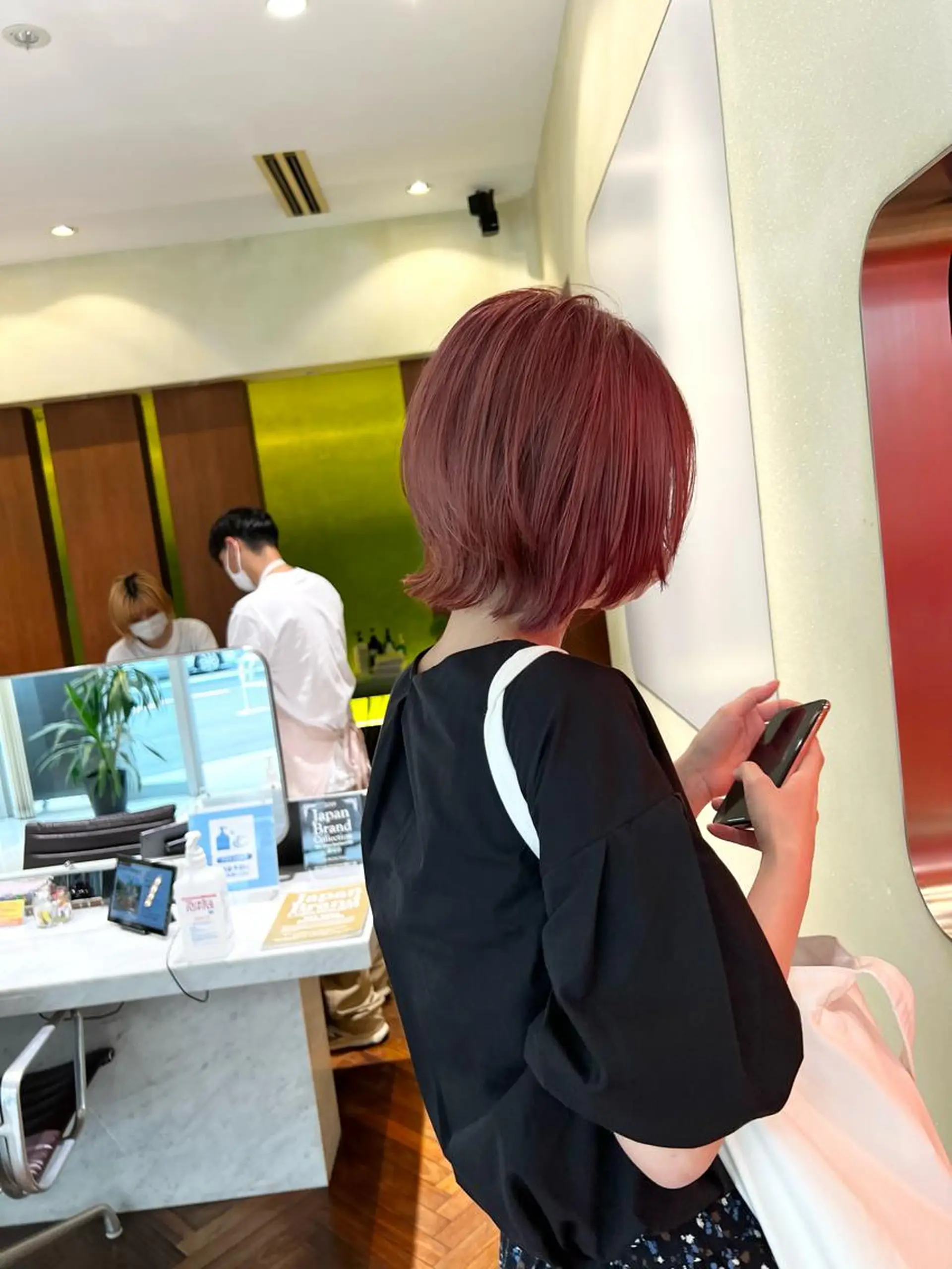 ショート カラー tokute Takahashiのヘアスタイル