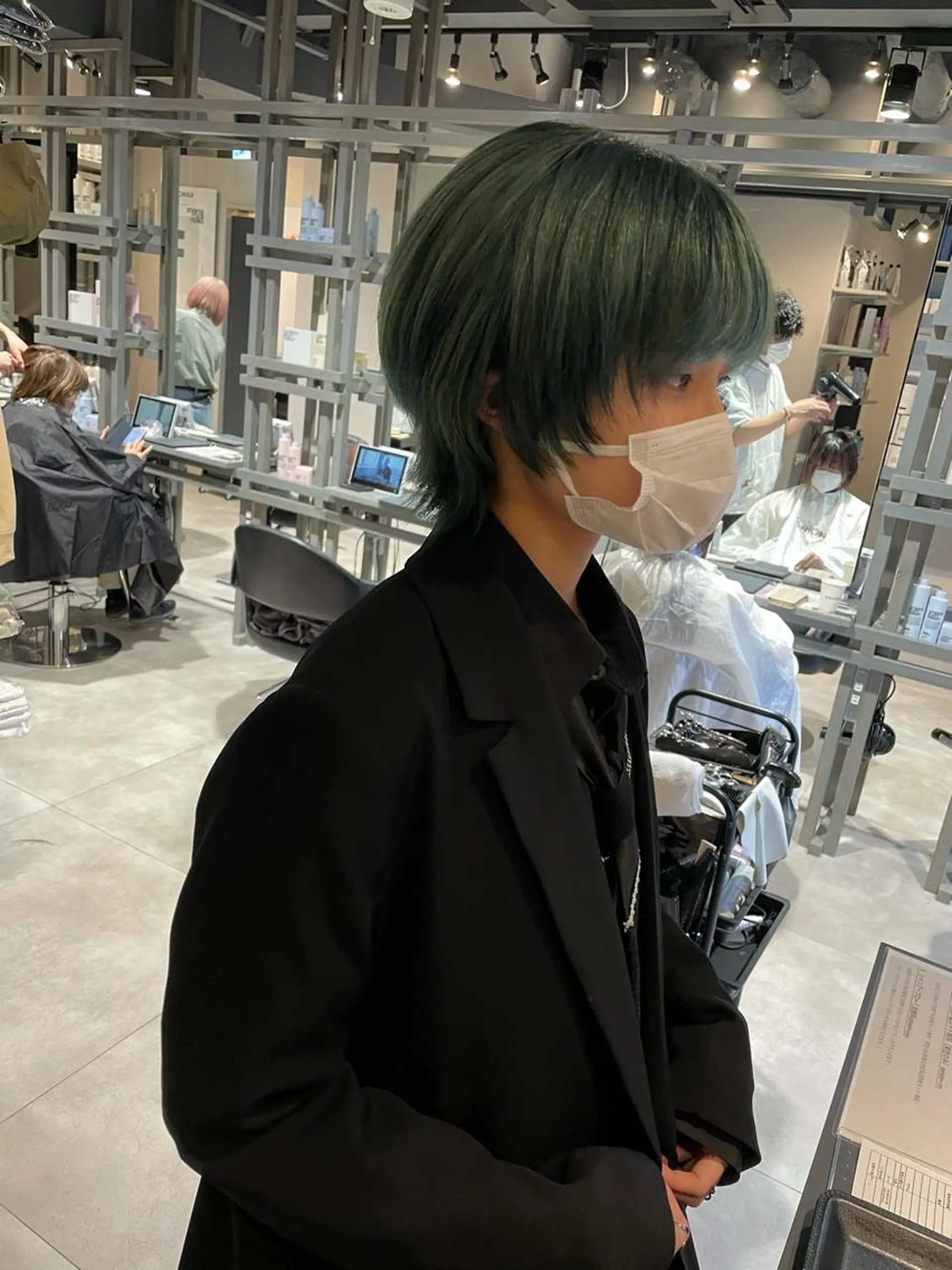 ショート カラー AMATELAS zero所属・レイヤー×髪質改善 ×透明感/杉田 圭のヘアスタイル