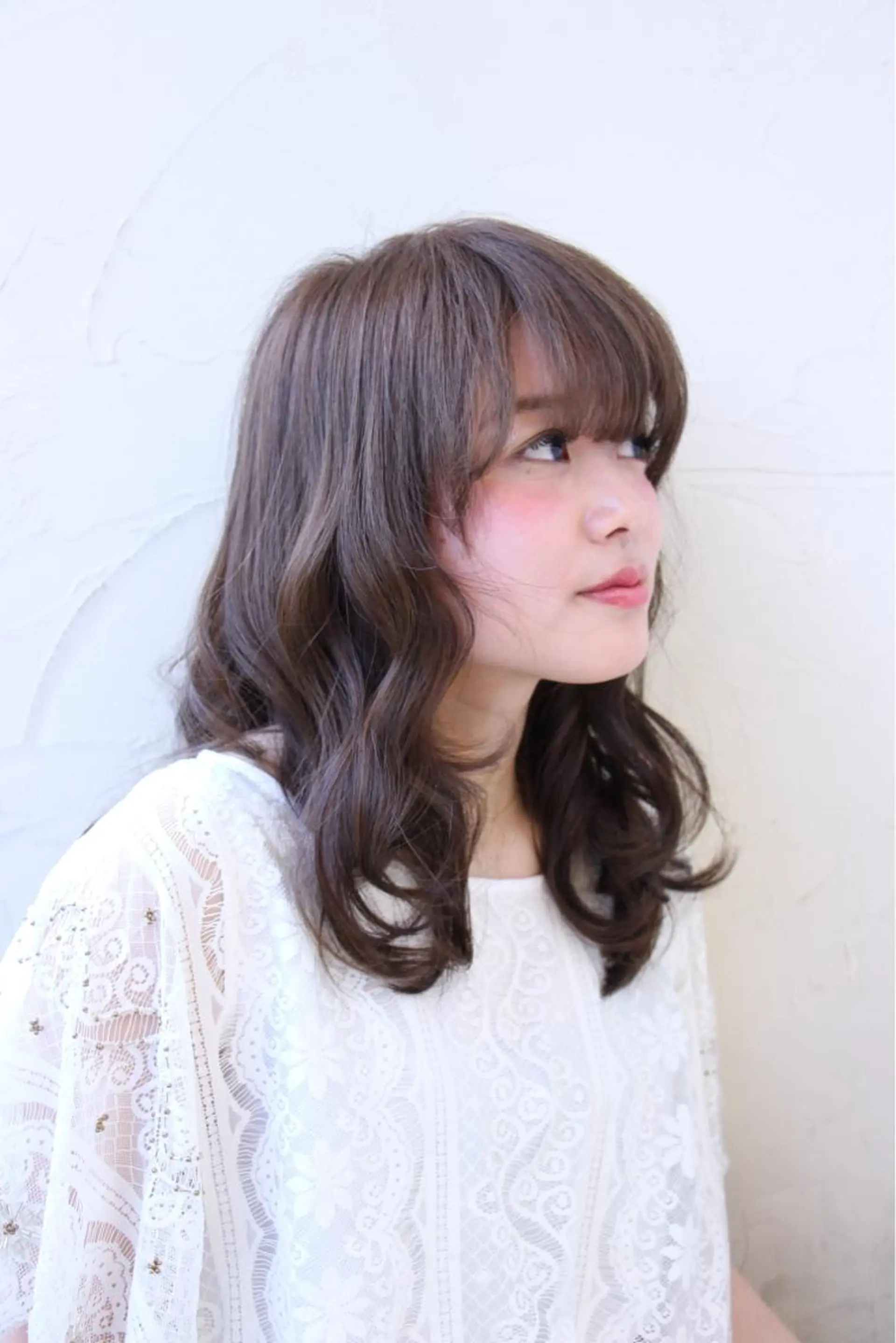 セミロング カラー LoRE hair 四条河原町　西尾友里のヘアスタイル