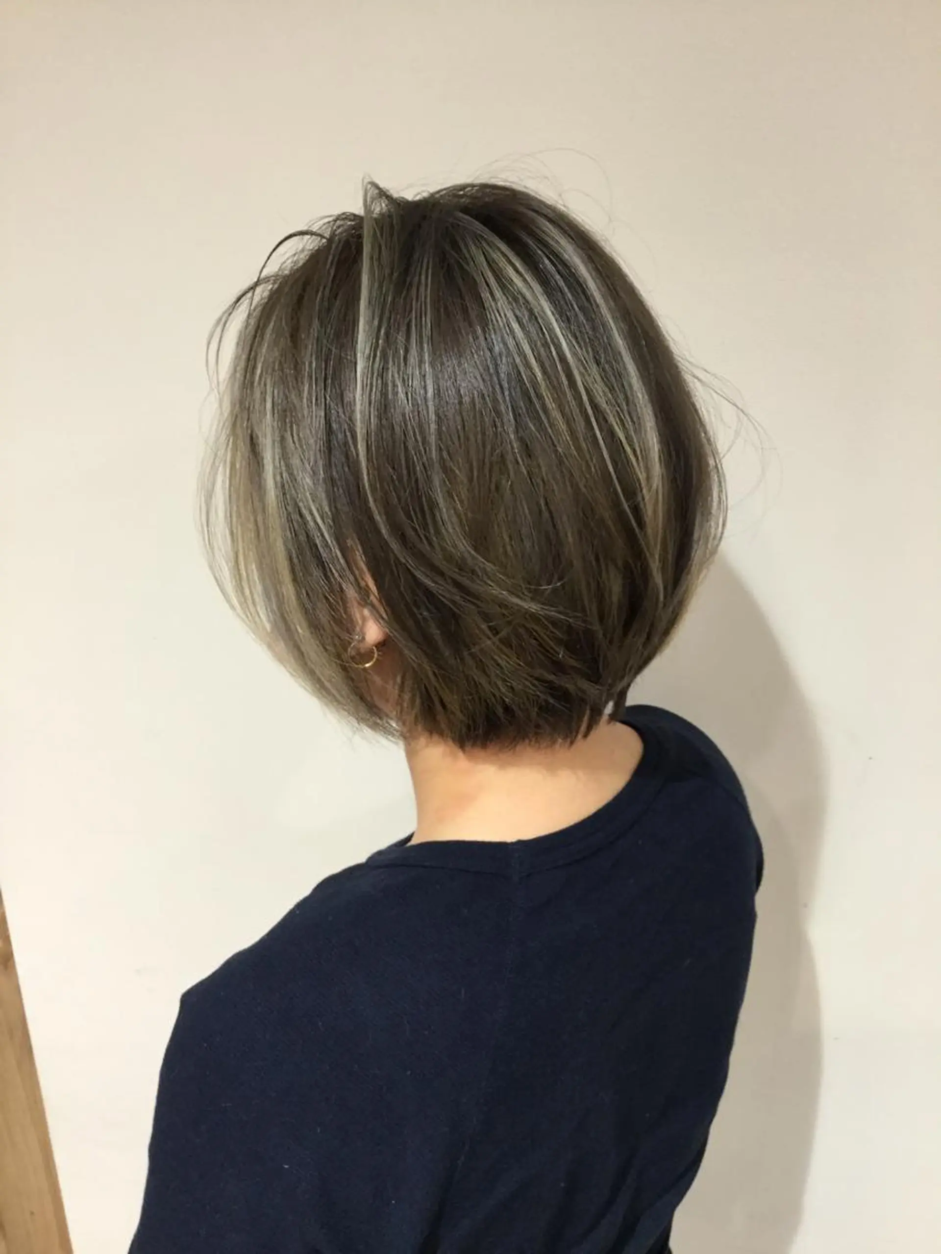 ショート カラー 髪質改善カラー韓国風 レイヤーtudaのヘアスタイル