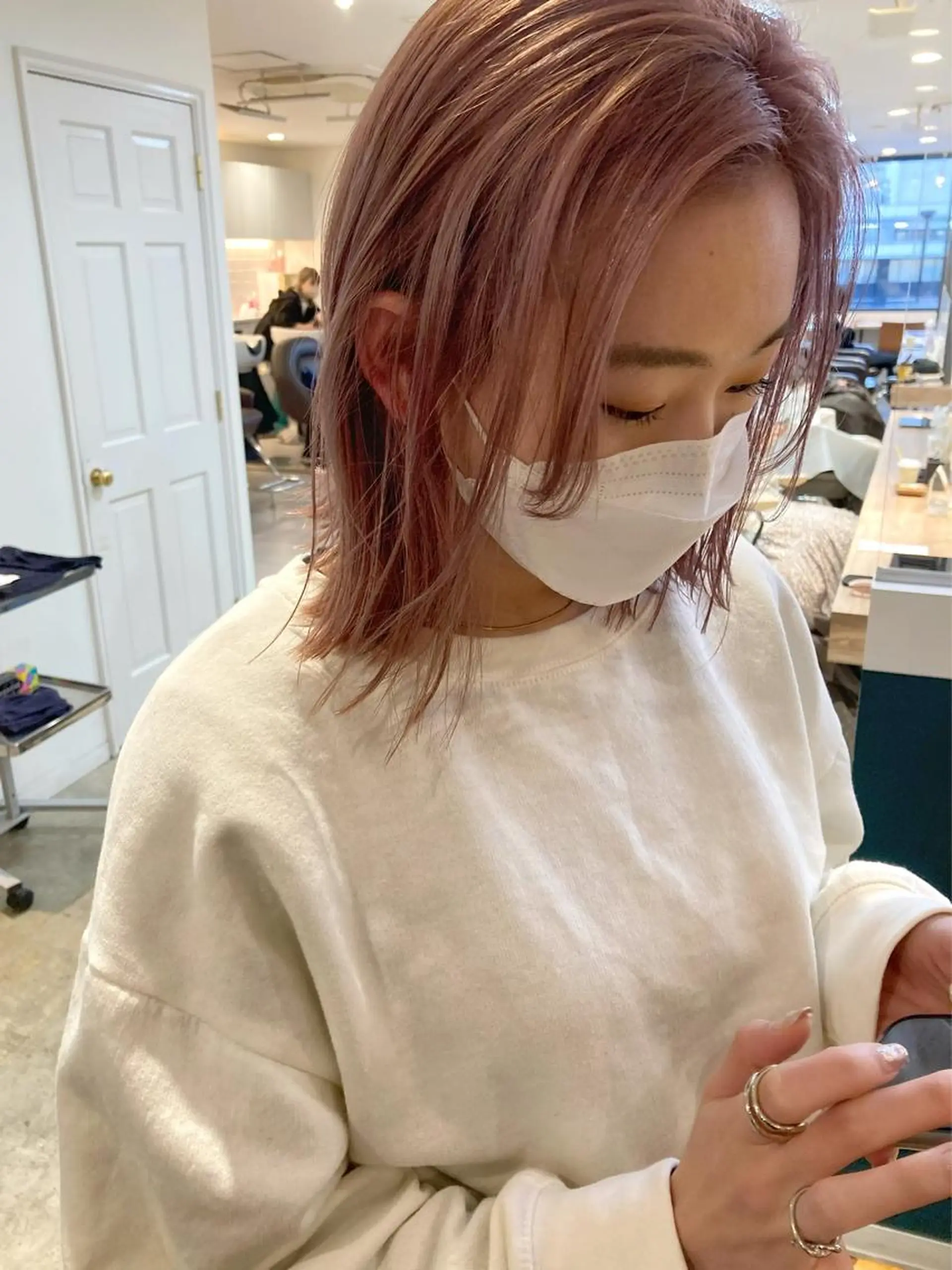 ミディアム カラー ベージュカラー ピンクカラー ピンクベージュ ヘアカラー カラーリスト菅野 竜矢🌈のヘアスタイル