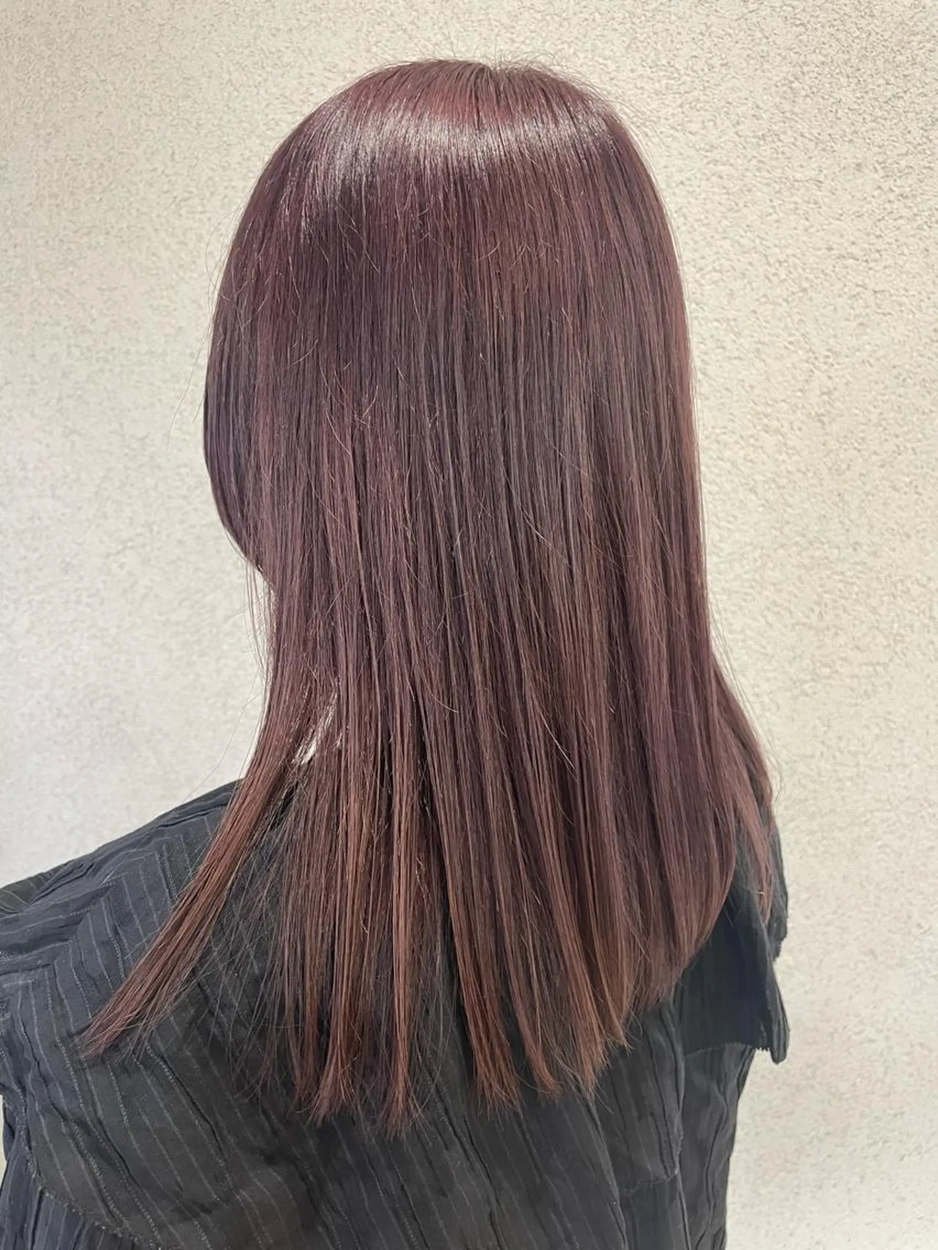 セミロング 松下 由恵のヘアスタイル