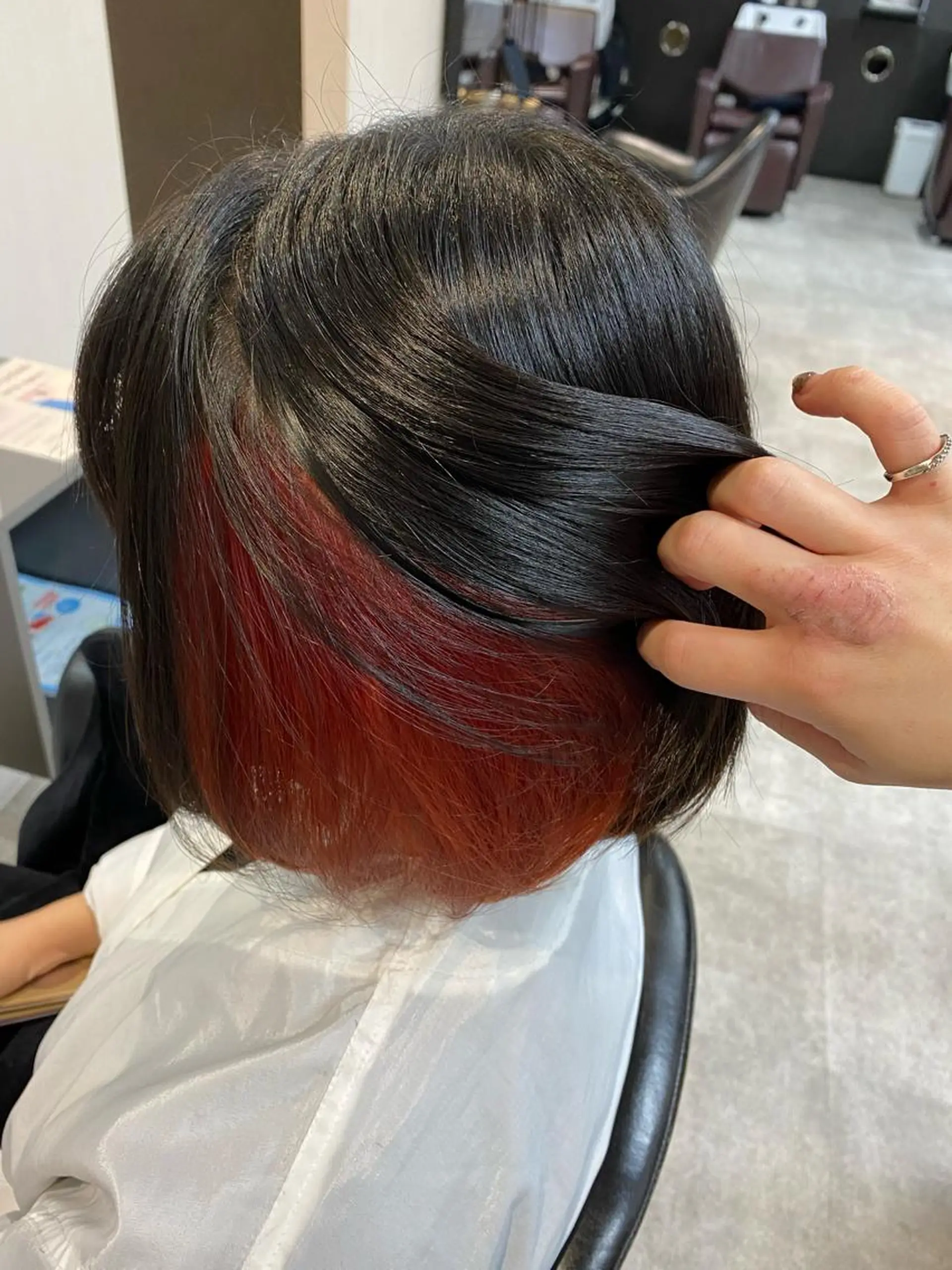ショート カラー レッドカラー 中島 奈々のヘアスタイル