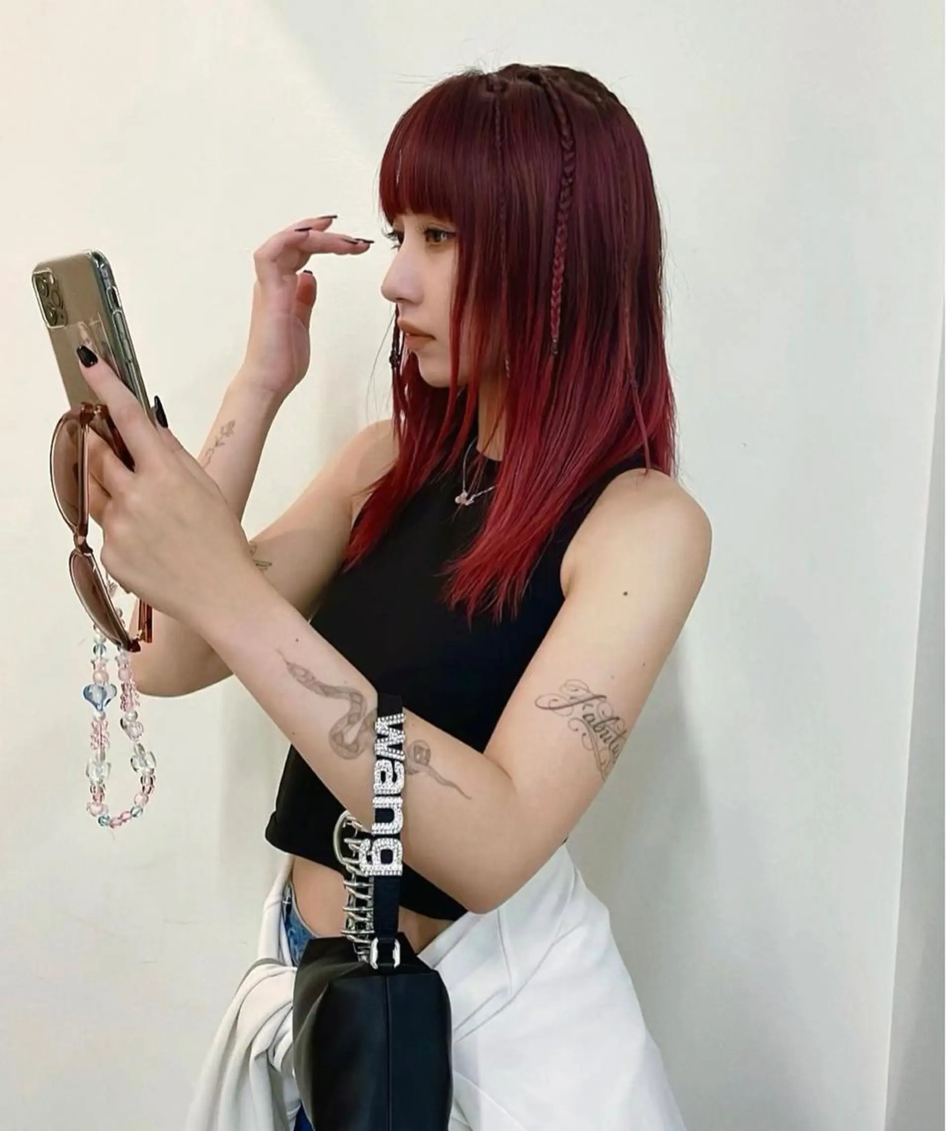 セミロング カラー カット ヘアカラー 🫧ハイトーン✨格安 より質💐マンツーマのヘアスタイル