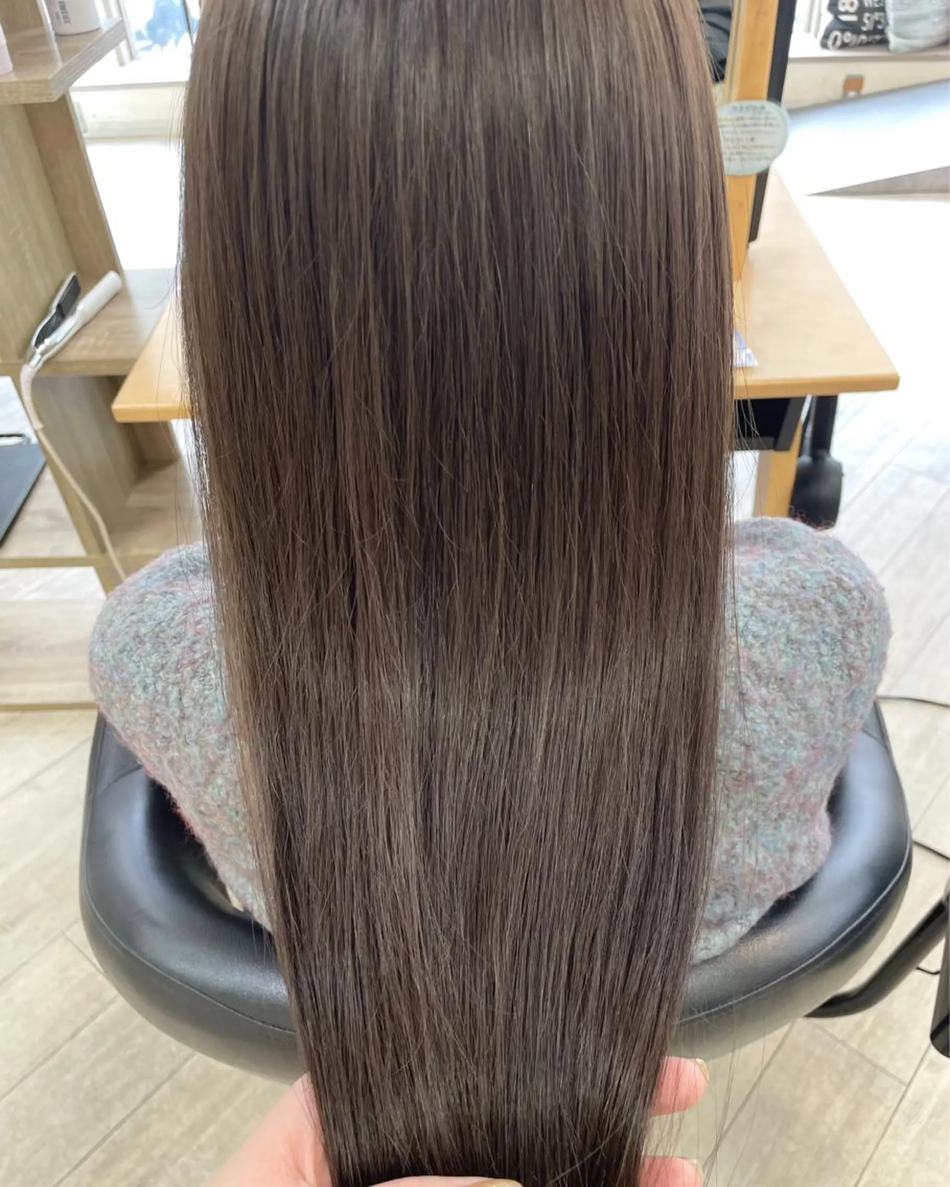 ロング カラー 立川 奈那子のヘアスタイル