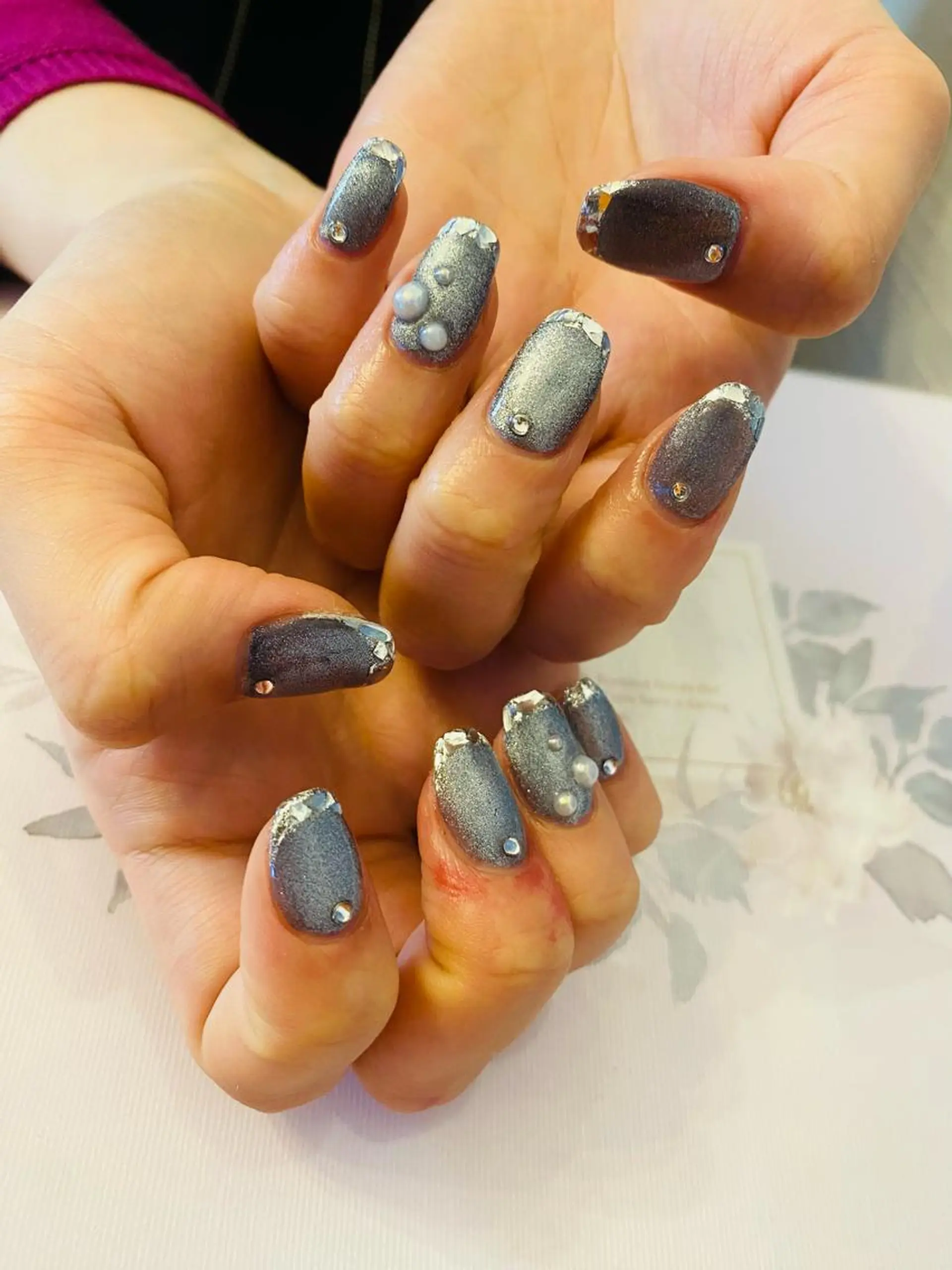 ネイル フレンチネイル ガラスフレンチ ハンドネイル Chandra nail&tarotのネイルデザイン