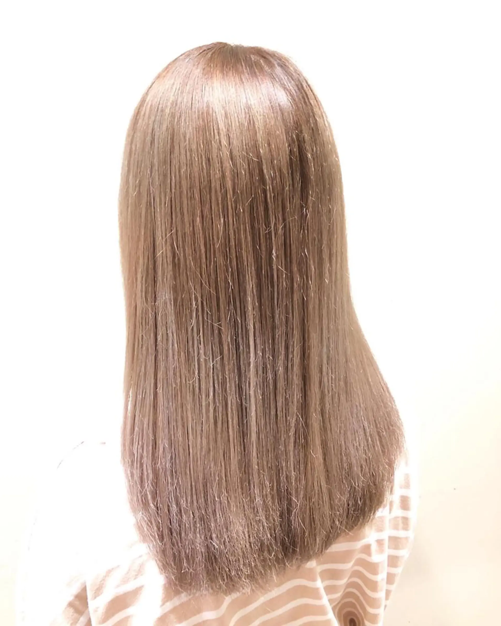 ロング カラー ベージュカラー モカベージュ 💓シールエクステ ルミエールのヘアスタイル