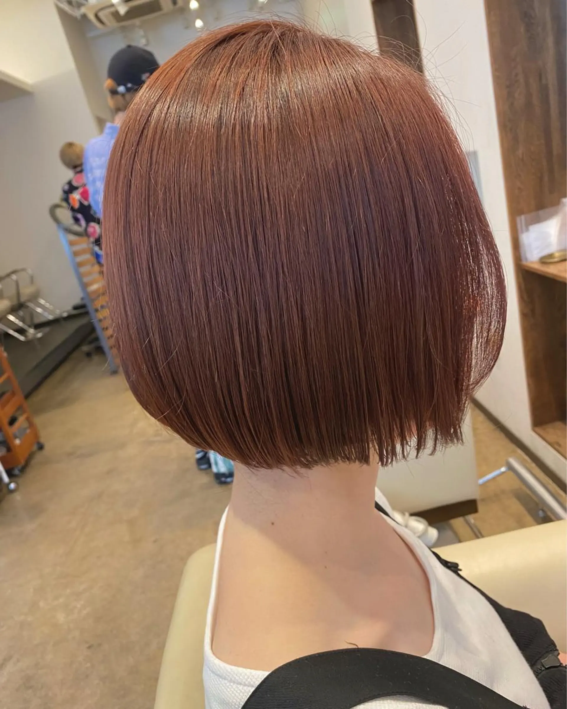 ショート カラー ピンクカラー ボブ 鈴木 奈波のヘアスタイル