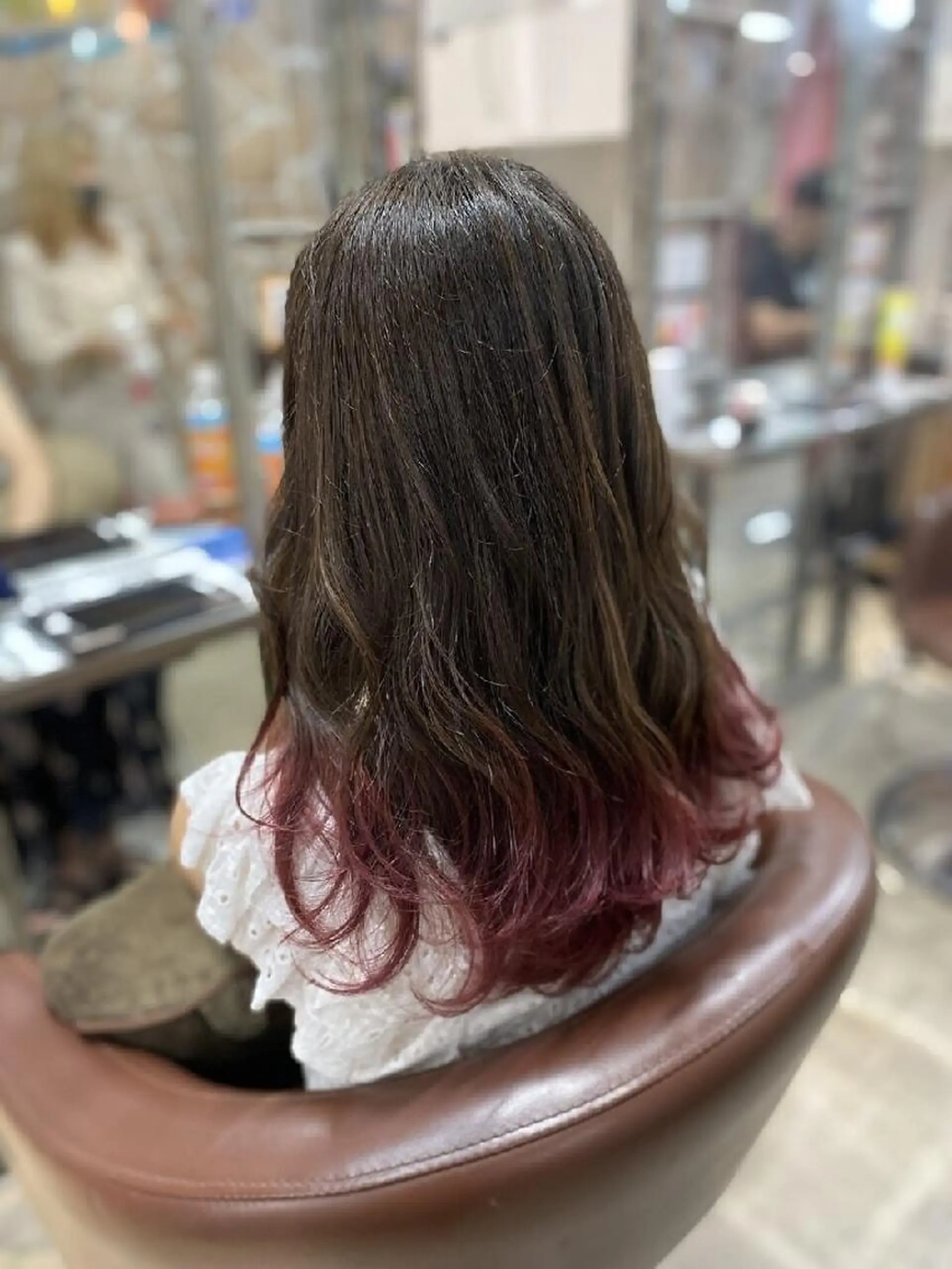 セミロング カラー セミロングパーマ アディクシーカラー バレイヤージュ ベージュカラー ブリーチ メンズパーマ/顔周り レイヤーカット/えののヘアスタイル