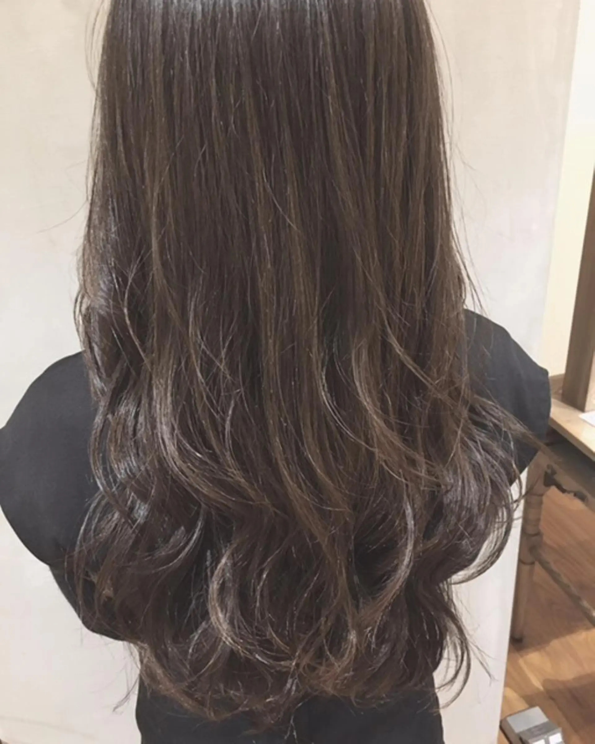 セミロング カラー バレイヤージュ グレージュ レイヤーカット 【ブリーチ髪質改善 パーマ】宮田浩章のヘアスタイル