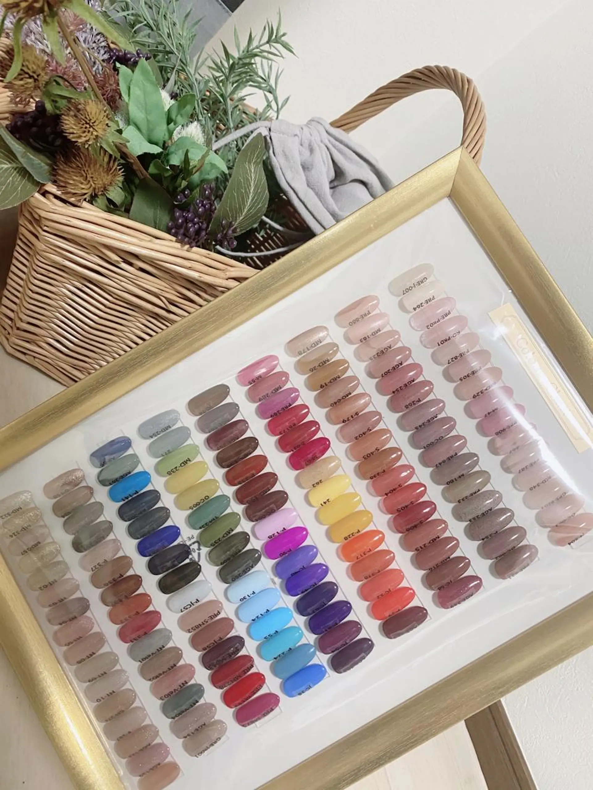 ネイル ハンドネイル 🌿Charme🌿 MAIのネイルデザイン