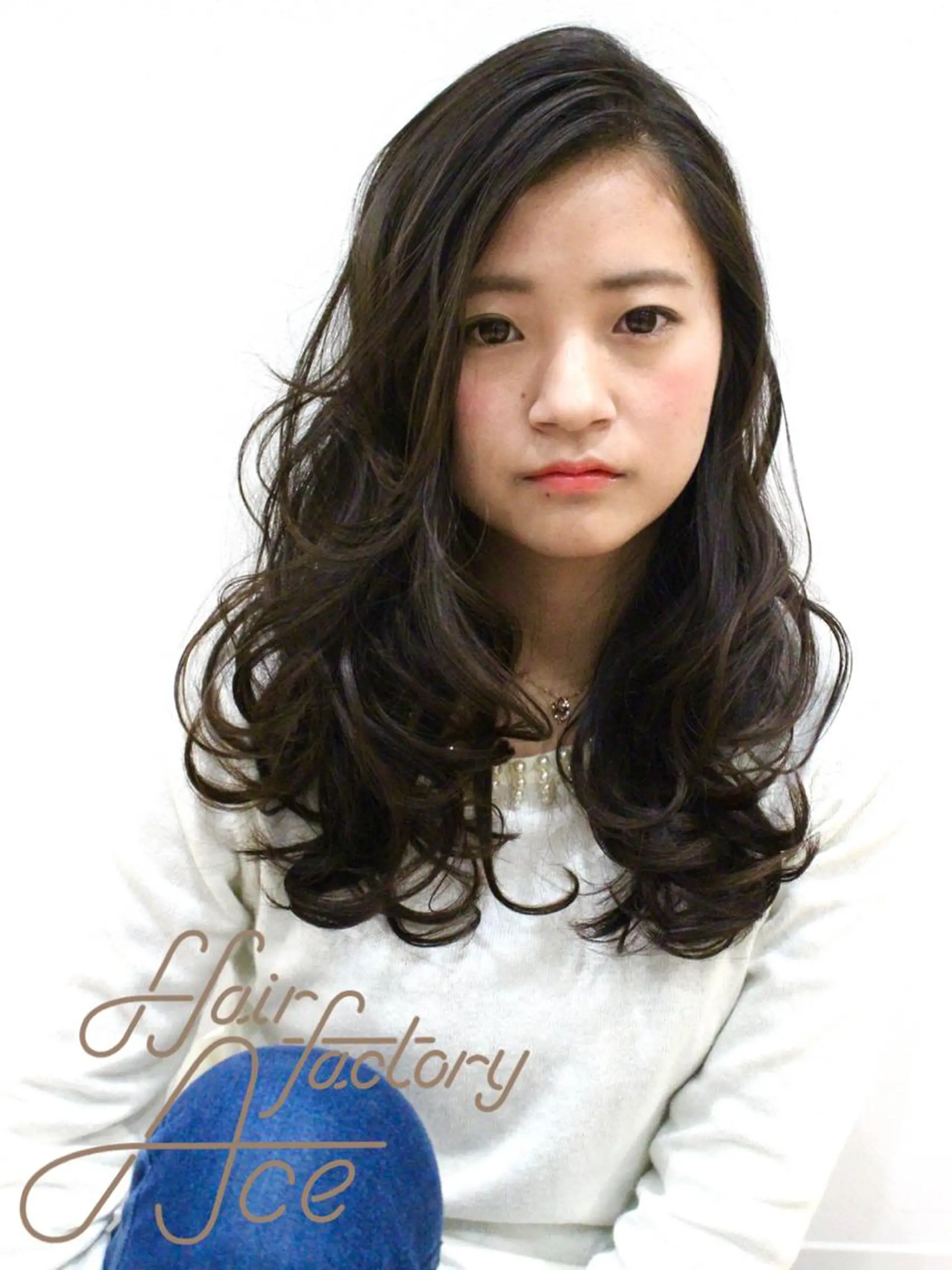 セミロング 所渉/韓国レイヤー /ウルフカットのヘアスタイル