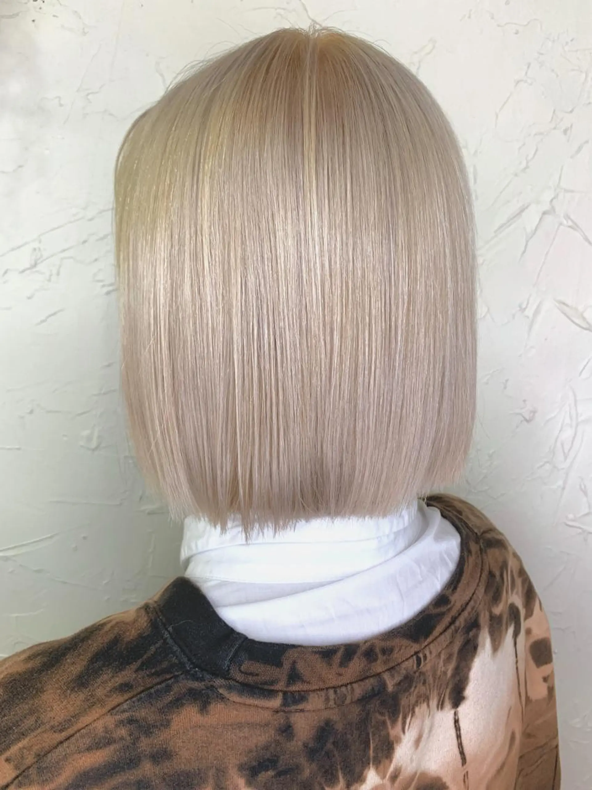 ショート カラー ベージュカラー シルバー シルバーベージュ 韓国風ヘア タッセルカット 盛れる顔周りカット ♥️韓国ヘア"ちぇるのヘアスタイル