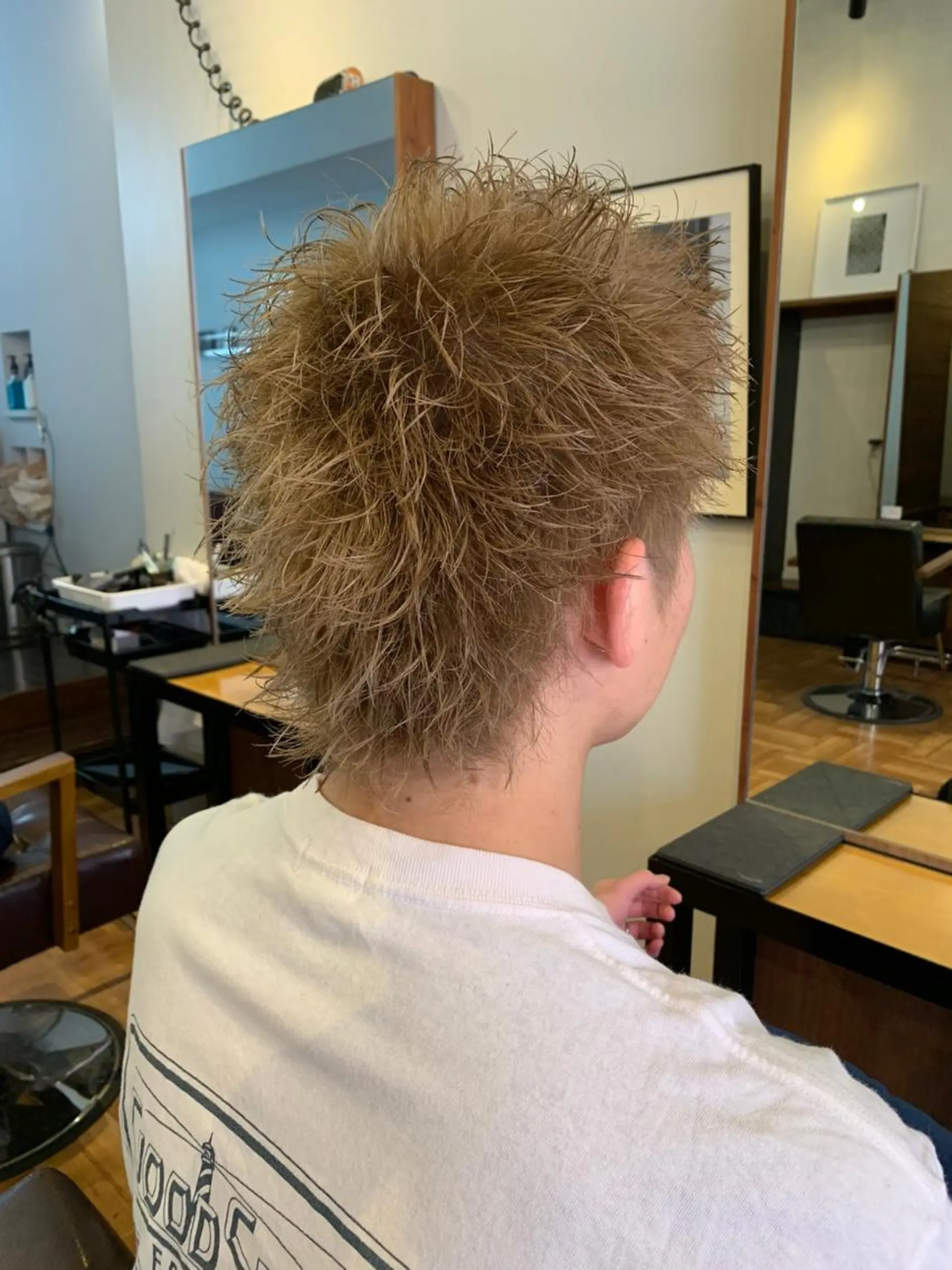 ショート カラー パーマ メンズ キッズ メンズブリーチ ビジネス センターパート フェードカット メンズハイライト カット ヘアカラー トリートメント say.所属・ブリーチカラー🔥 パーマ【佐々木凌平】のヘアスタイル