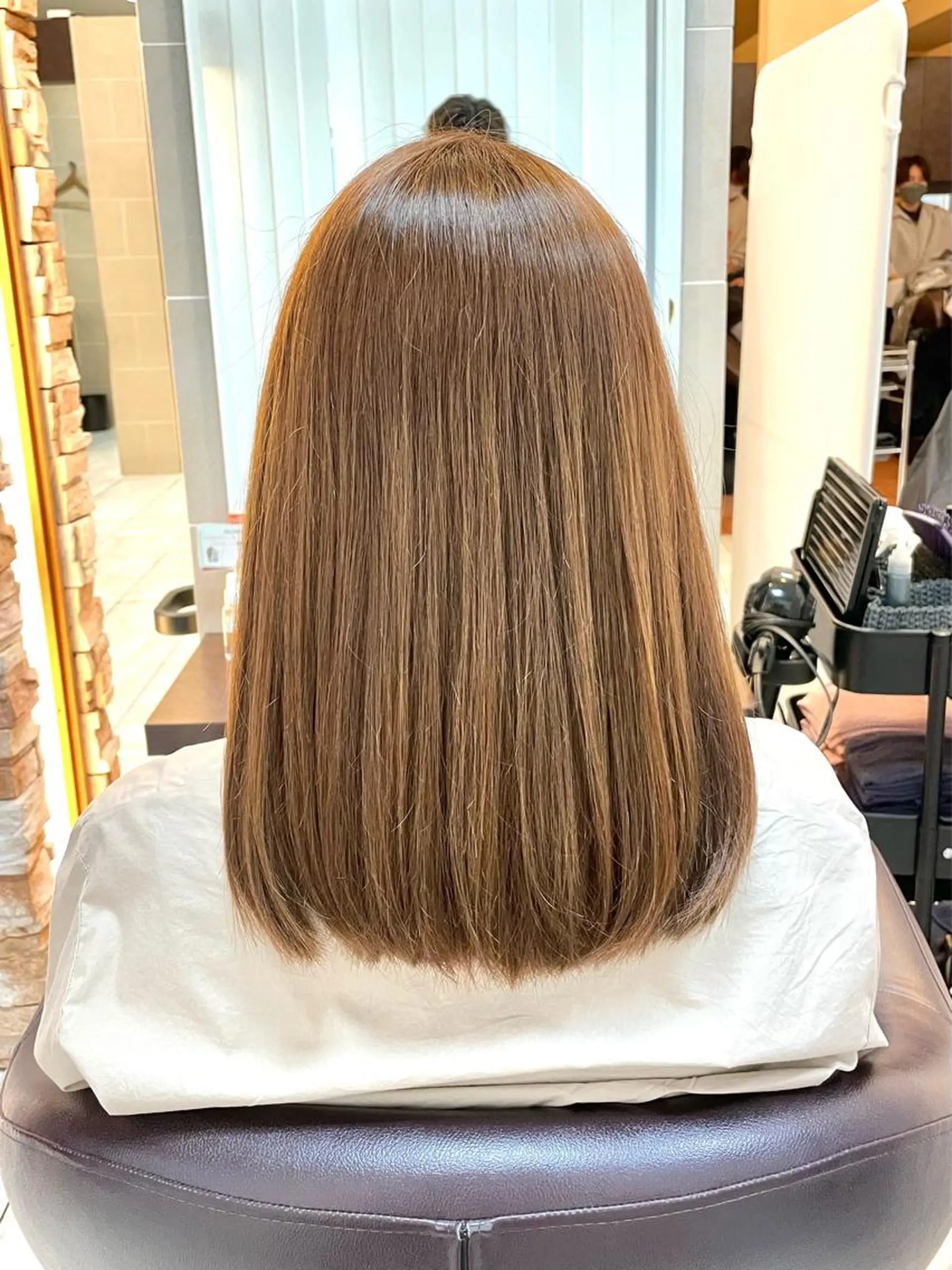 セミロング ヘアカラー 新籾 尚哉のヘアスタイル
