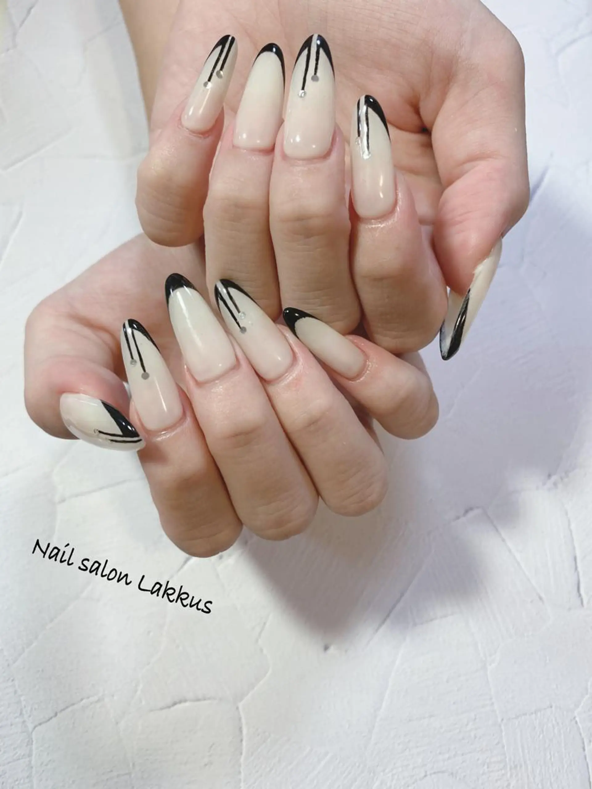 ネイル Lakkus T－CHIのネイルデザイン