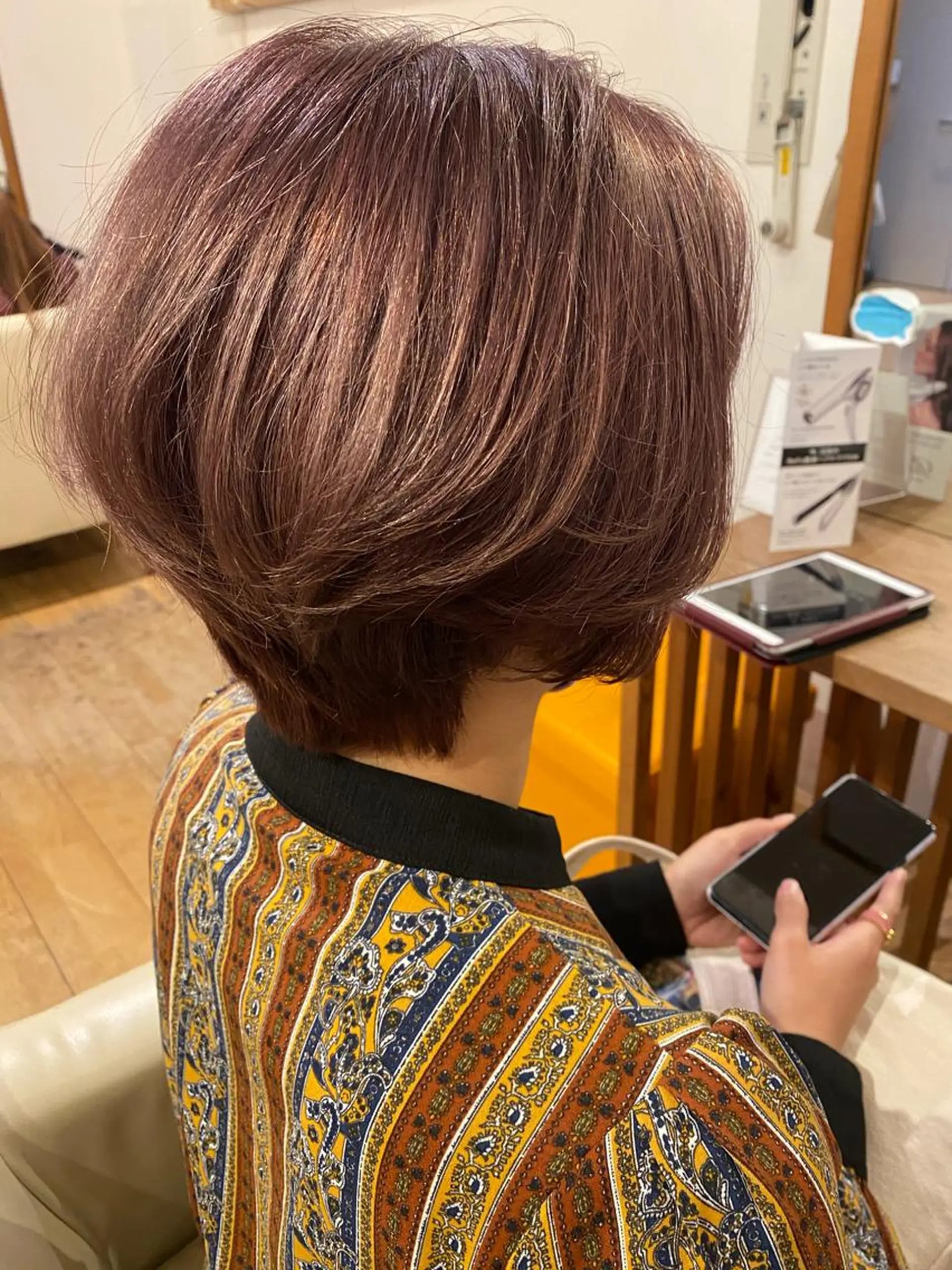 ショート カット ヘアカラー トリートメント 🧡 TOMO🧡のヘアスタイル