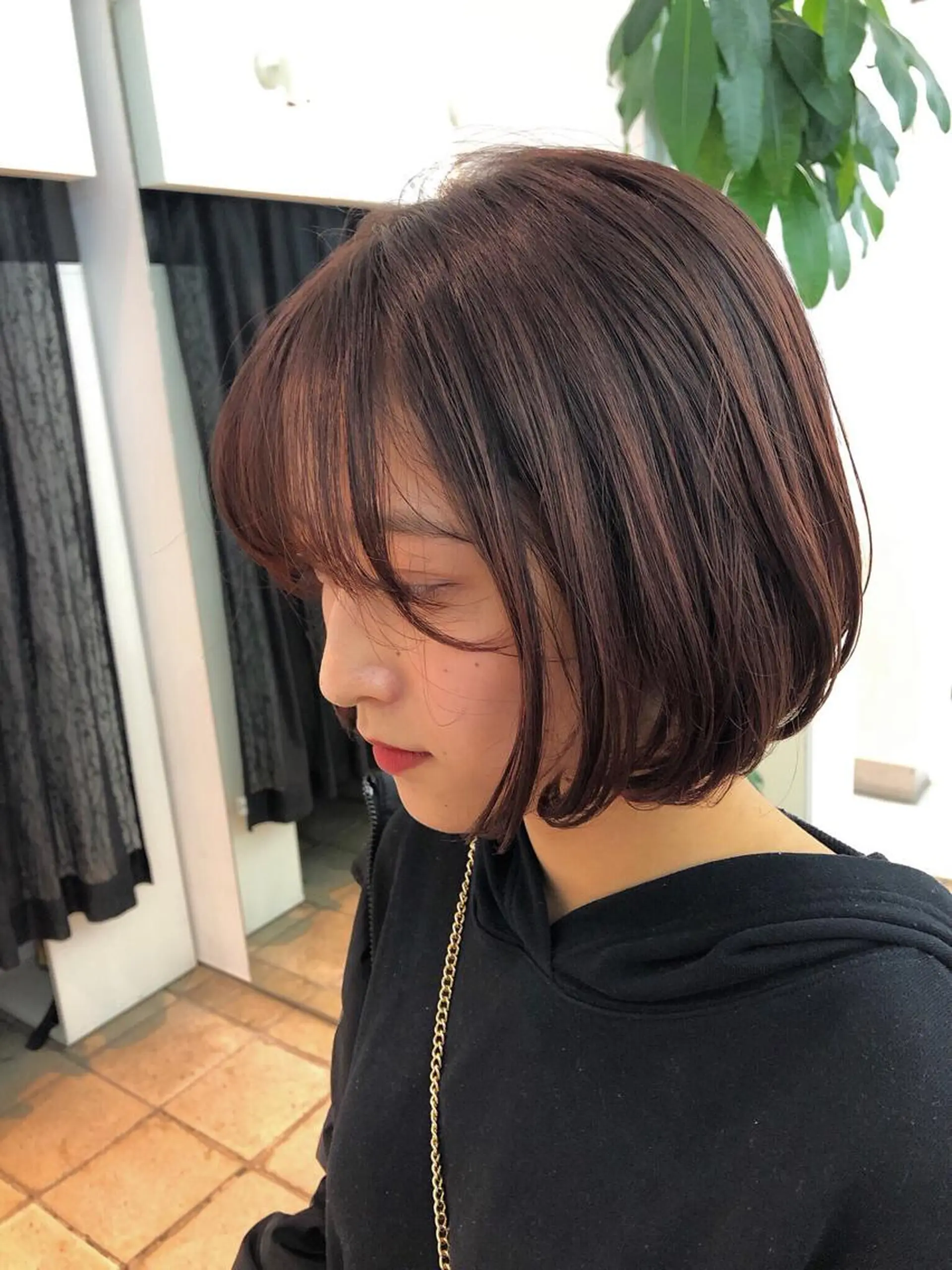 ショート カラー カシス ボブ 韓国風ヘア 千種区/くせ毛カット /尾島光季のヘアスタイル