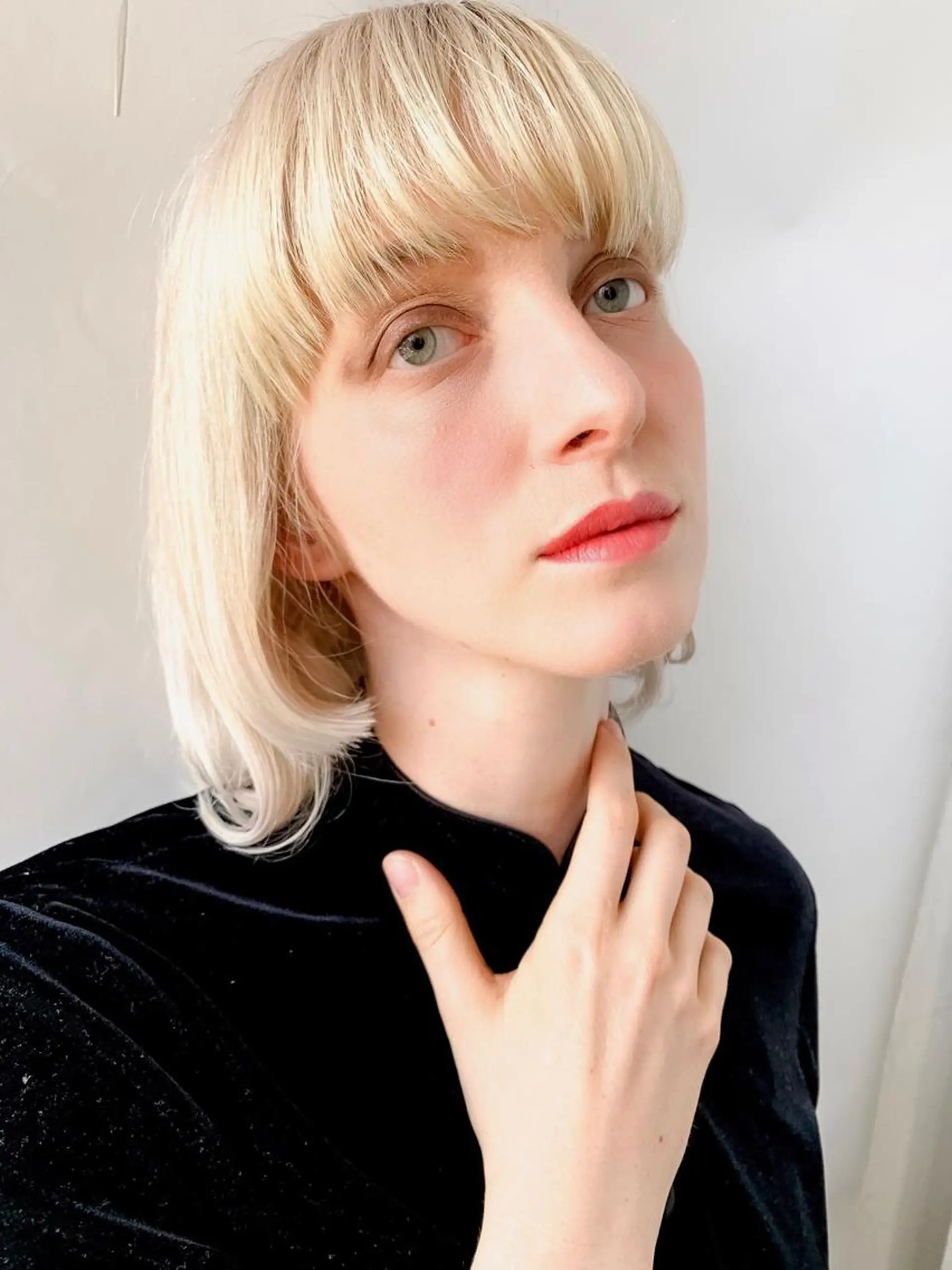 ショート カラー 切りっぱなしボブ ショートボブ ベージュカラー ブリーチ ブロンド カット ヘアカラー トリートメント 蔵前 デザインカット KOBAYASHIのその他イメージ