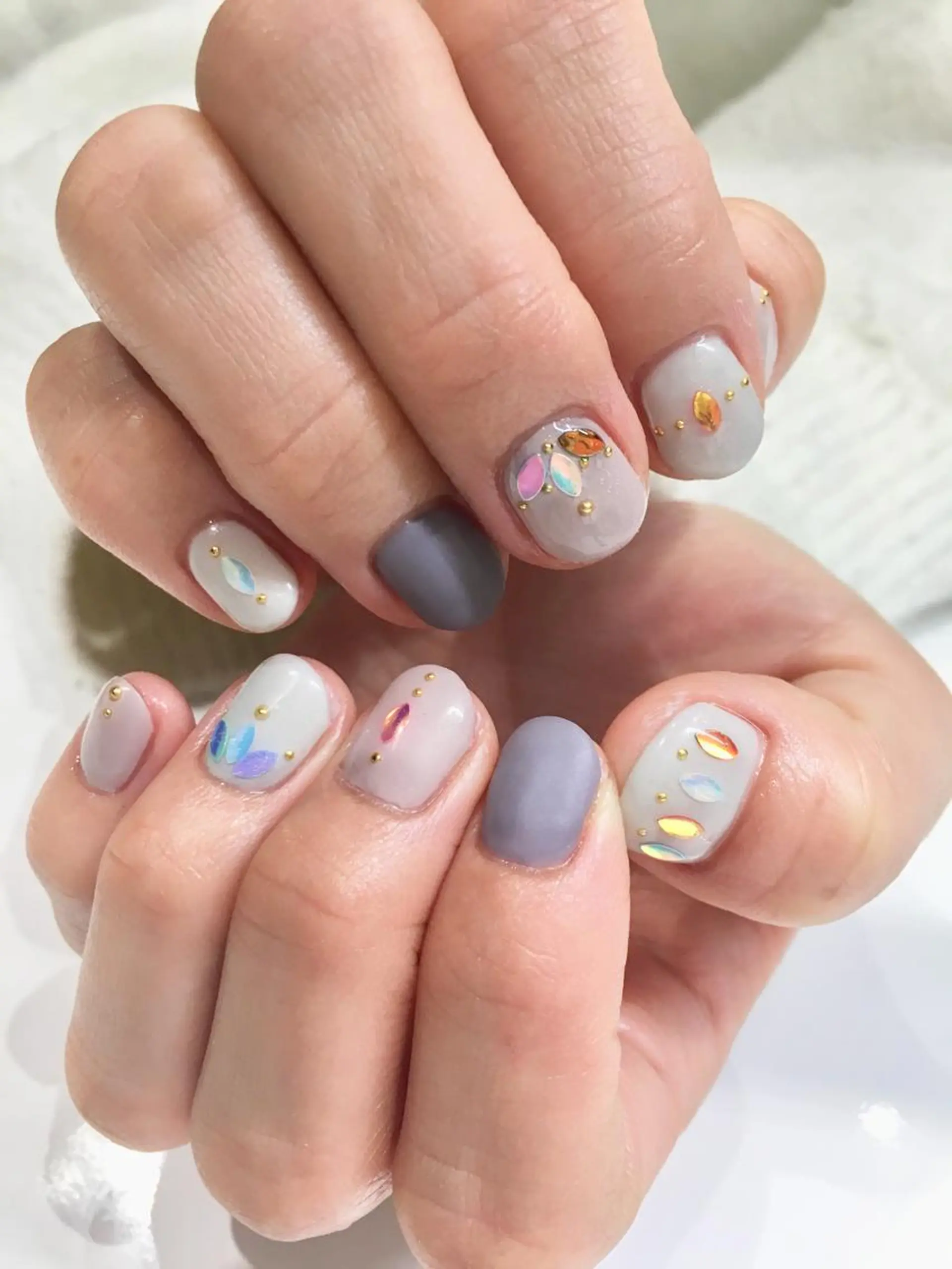 ネイル ホログラムネイル 佐藤 まりえのネイルデザイン