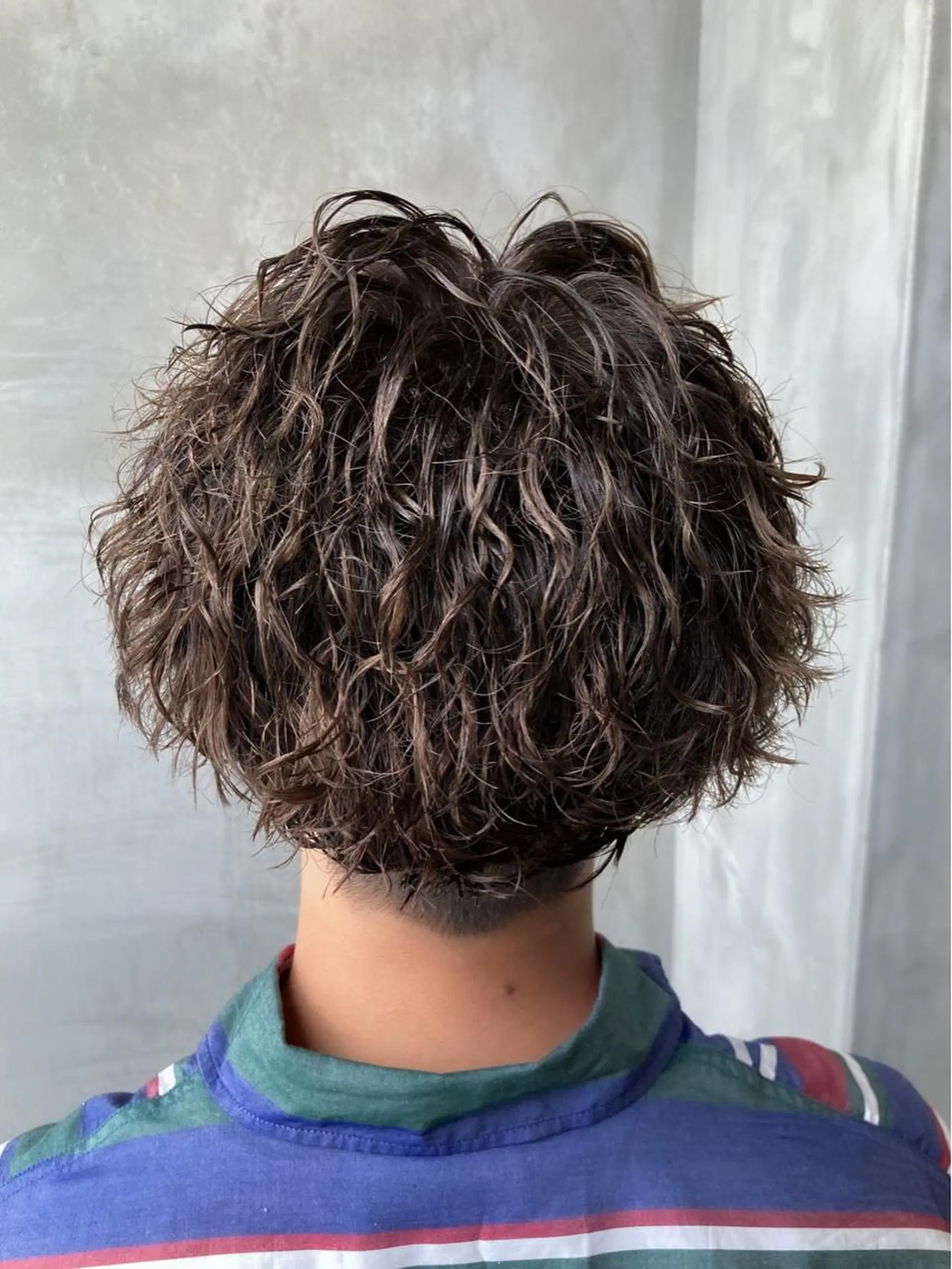 ショート パーマ メンズ 波巻きスパイラルパー マ/シャドウパーマ駿のヘアスタイル