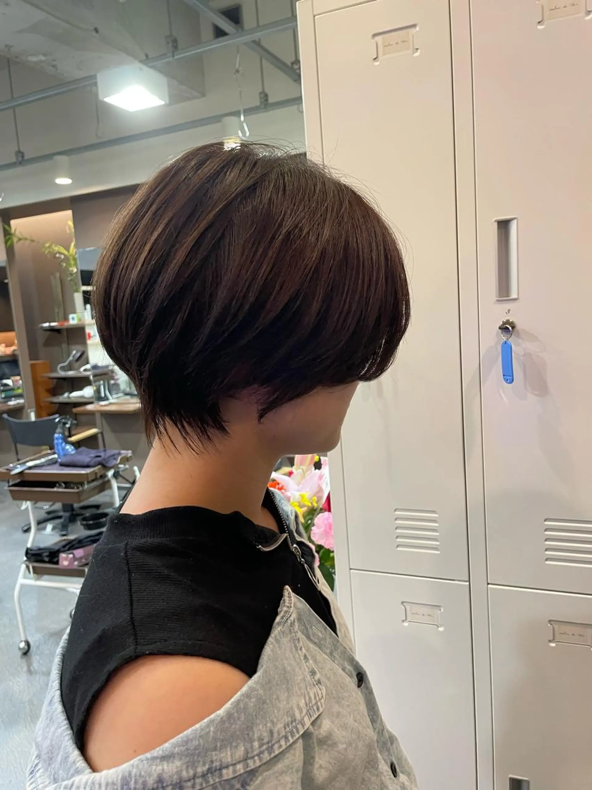 ショート カラー ショートボブ アディクシーカラー ブリーチ 透明感カラー ダブルカラー カット ヘアカラー トリートメント 月200名以上担当 六甲徒歩30秒のヘアスタイル