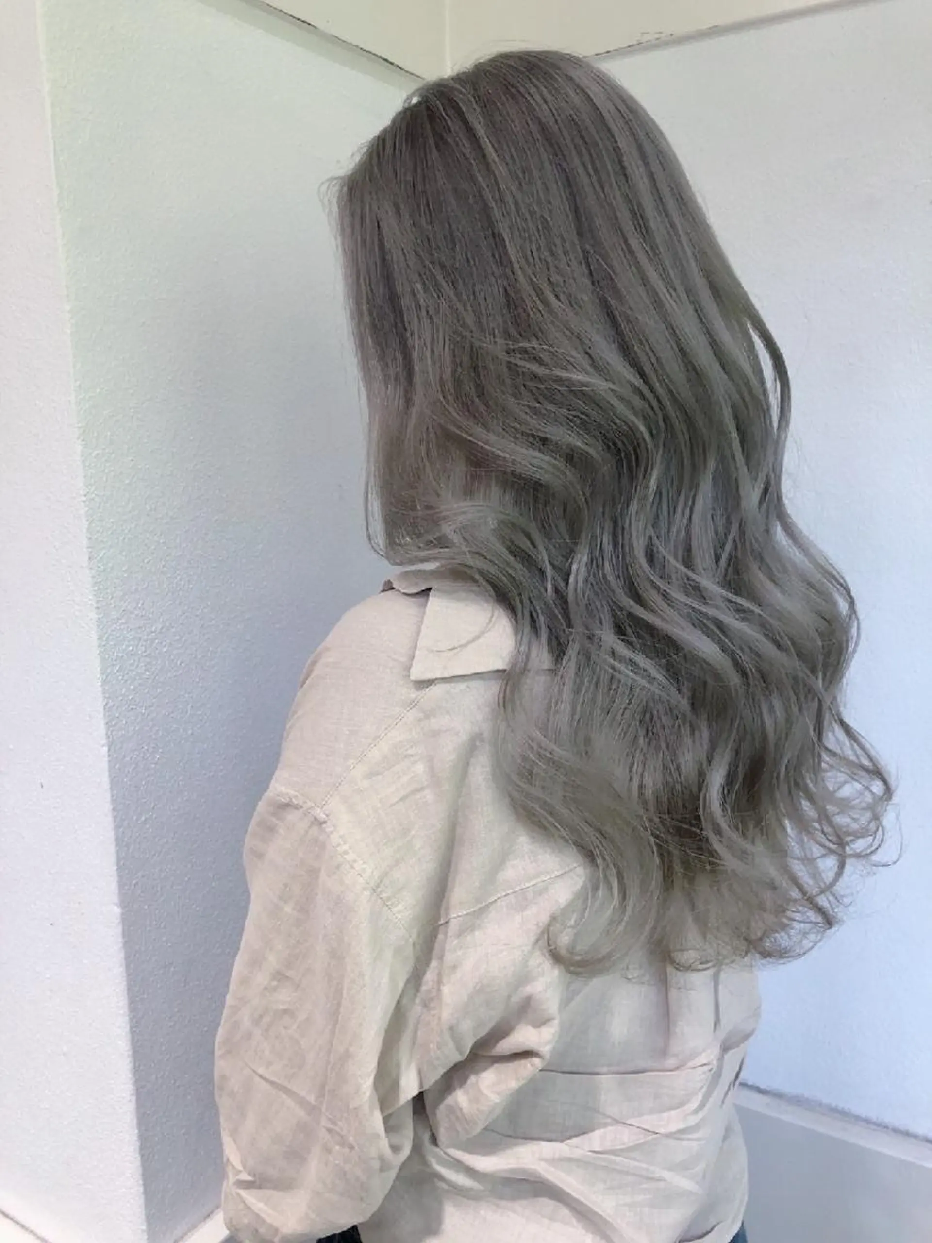 セミロング カラー ヘアアレンジ 透明感/レイヤー 🇰🇷tomonaのヘアスタイル