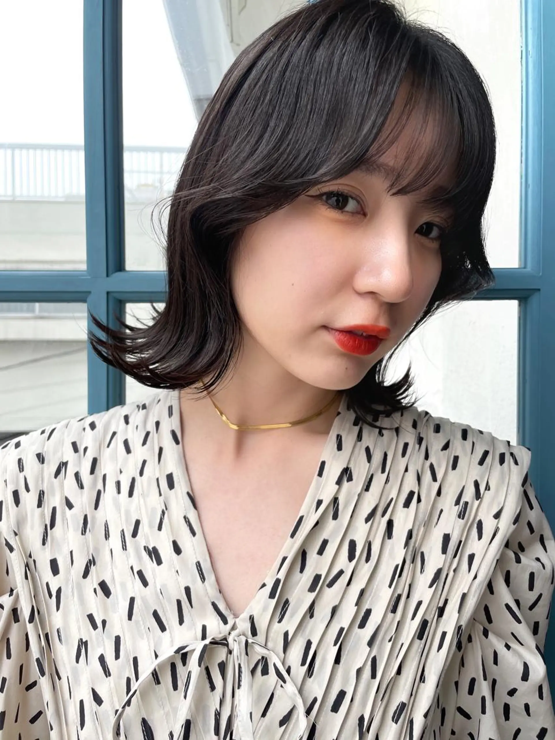 ミディアム カラー カット ヘアカラー トリートメント 顔周りカット× 髪質改善【リョウ】のヘアスタイル