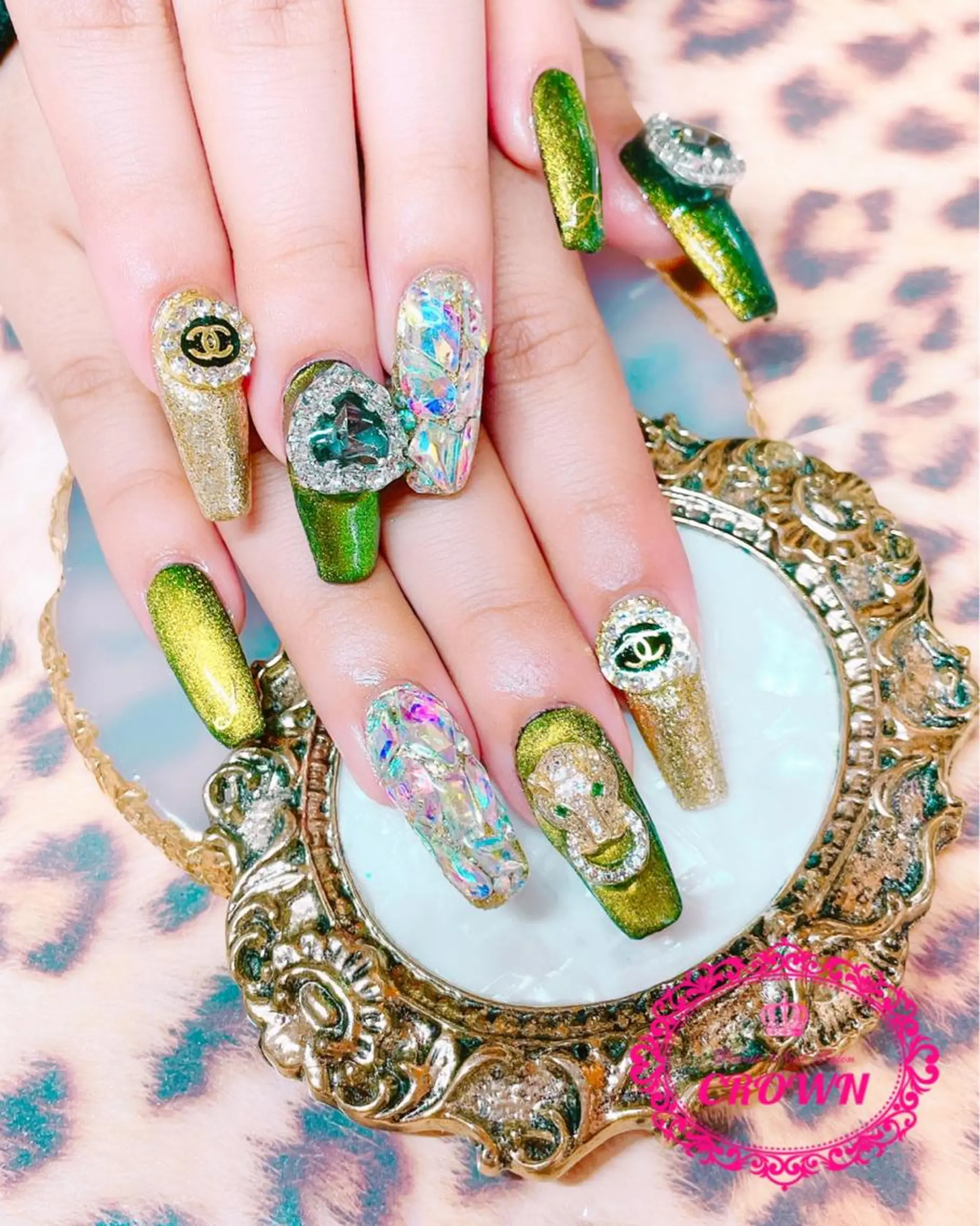 ネイル CROWN プライベートサロンのネイルデザイン