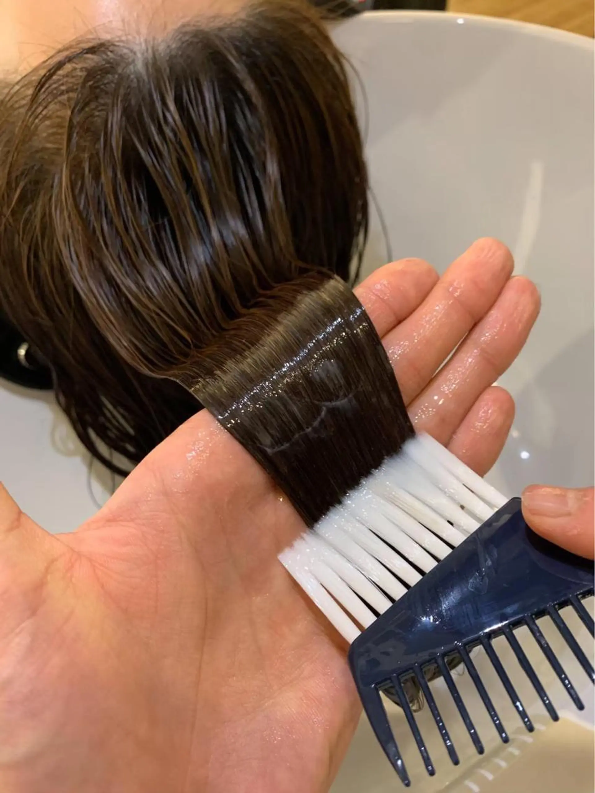 セミロング カット トリートメント イメチェンカット✂️ 錦糸町佐藤店長のヘアスタイル