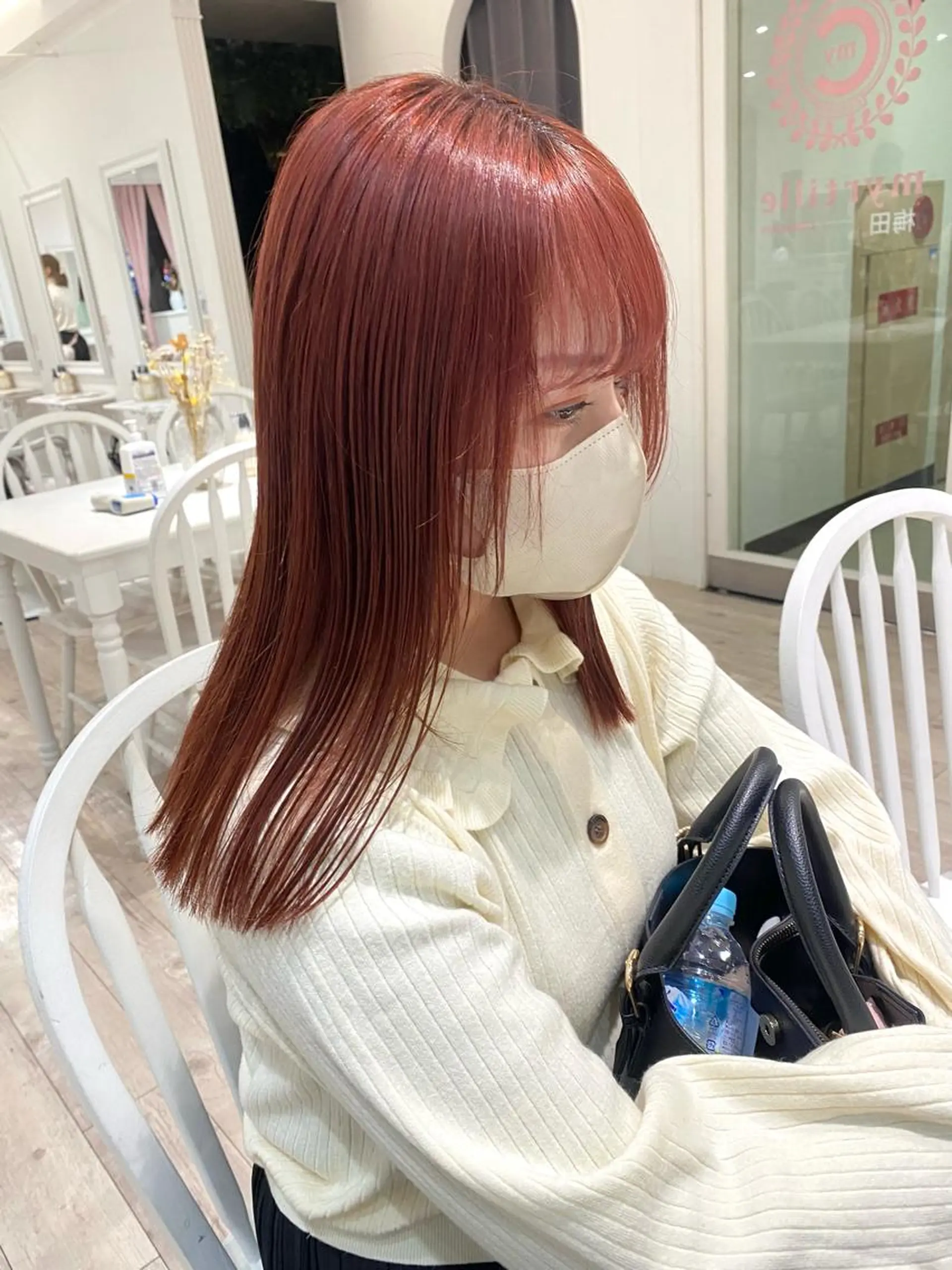 セミロング カラー ブリーチ レッドカラー ヘアカラー 暖色カラー✨️ 門内 梨真のヘアスタイル