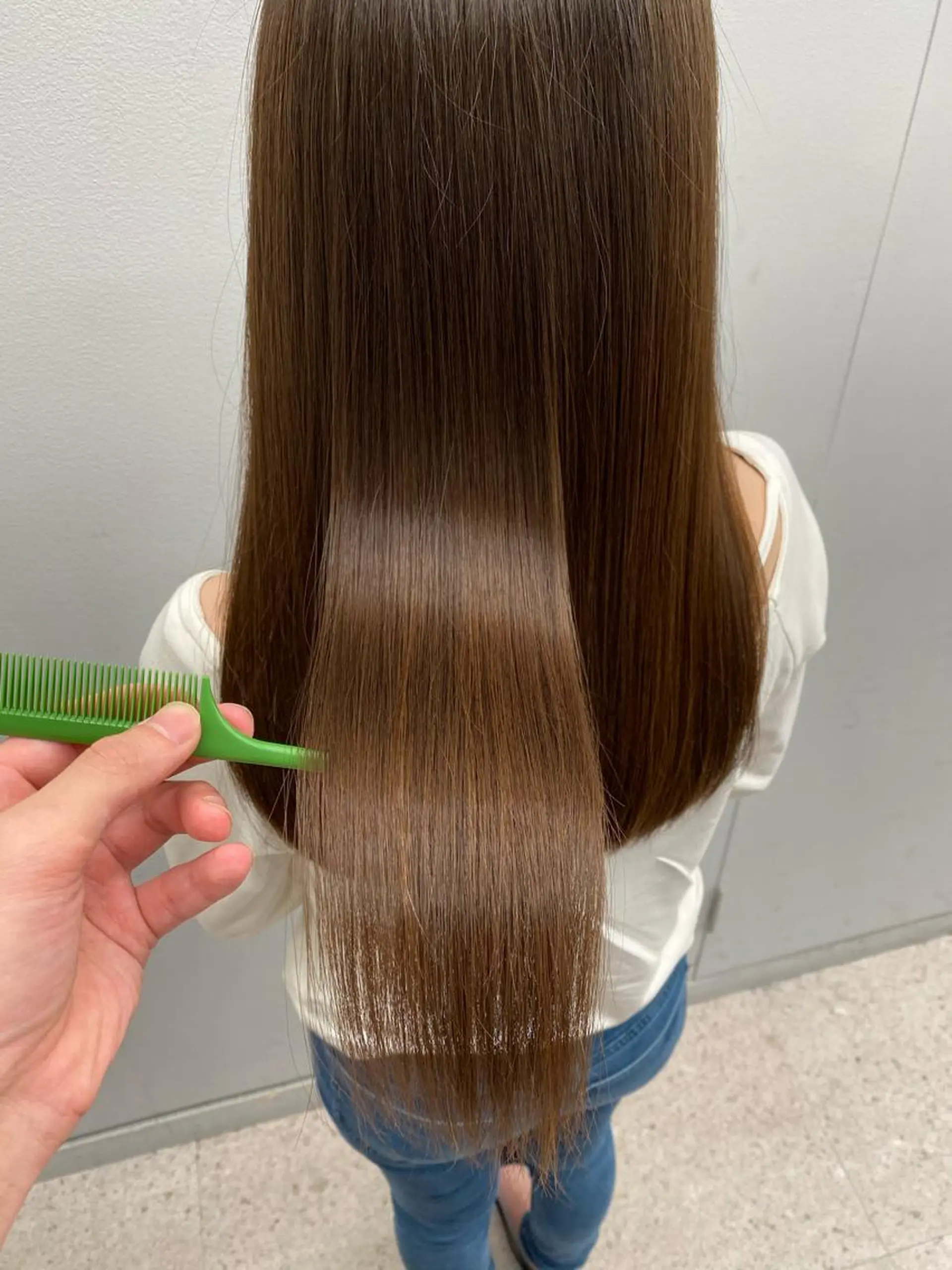 セミロング カラー パーマ ヘアアレンジ メンズ キッズ ネイル マツエク・マツパ レイヤーカット/ 髪質改善/羽柴りくのヘアスタイル