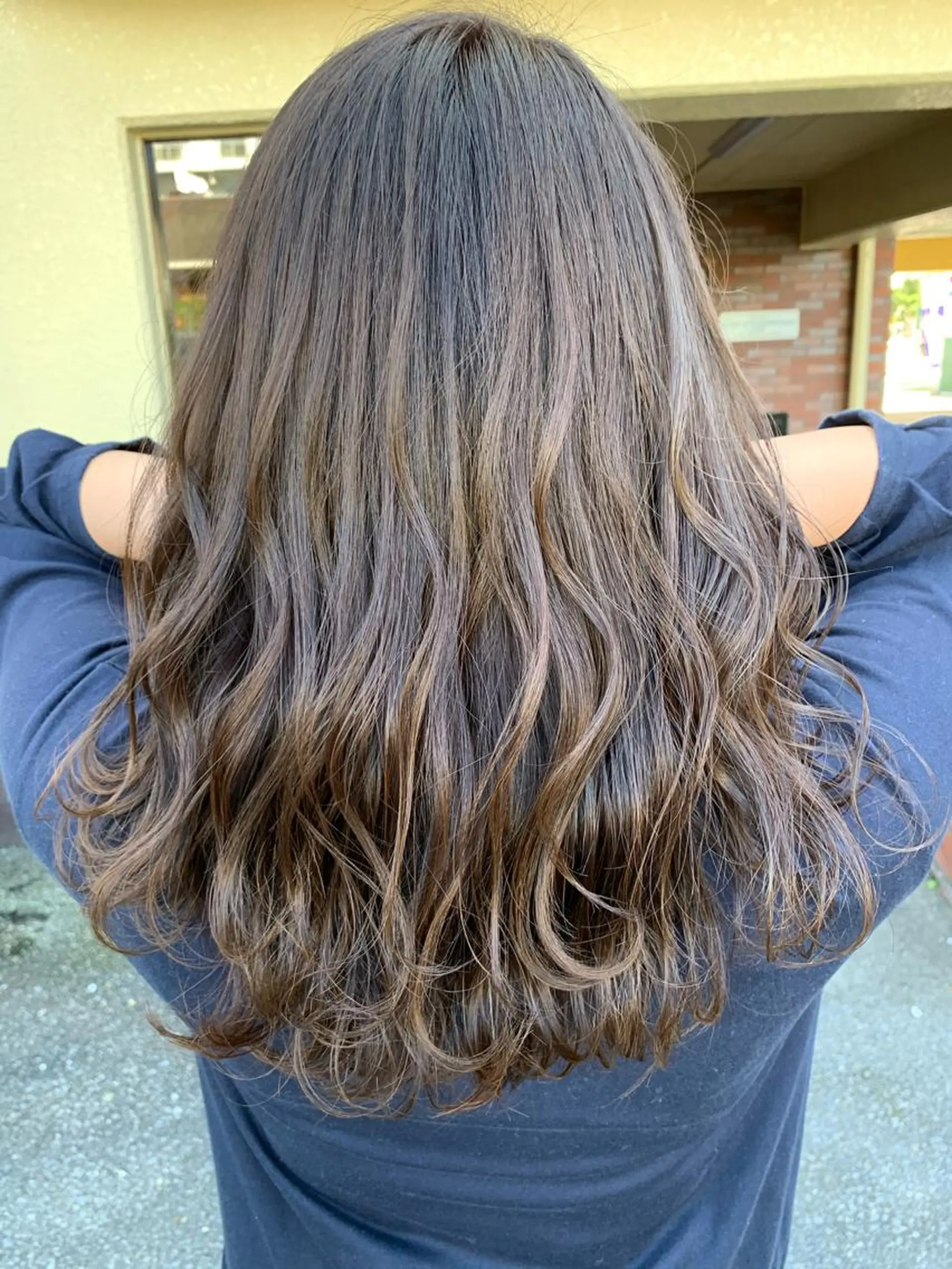 セミロング Welila by haku所属・yoshihara yuukiのヘアスタイル