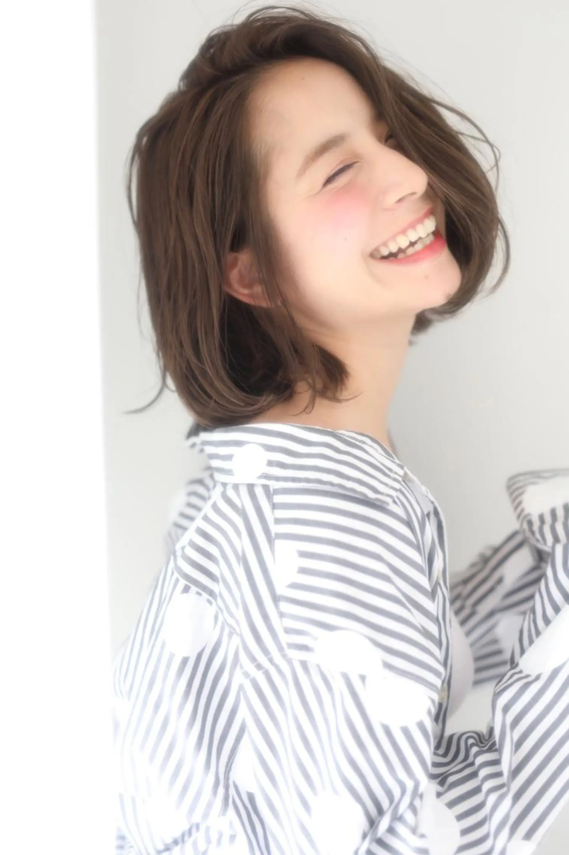 ショート カラー パーマ レイヤーカット✂️ 横浜No1♡下鳥翔子のヘアスタイル