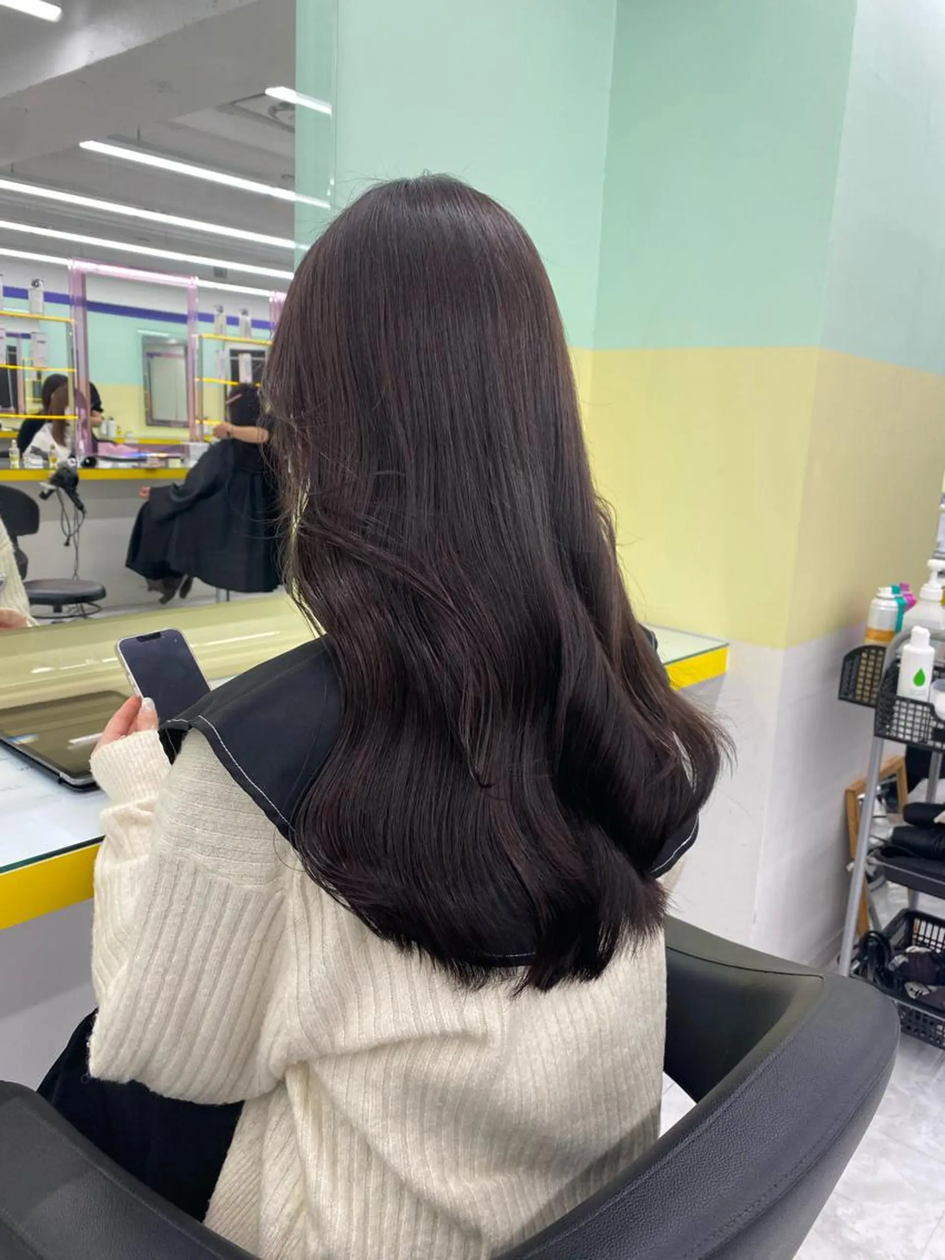 セミロング カラー パーマ ヘアアレンジ メンズ キッズ ネイル マツエク・マツパ アイブロウ 眉カラー 💖横浜ブリーチなし 💖MIHOのヘアスタイル